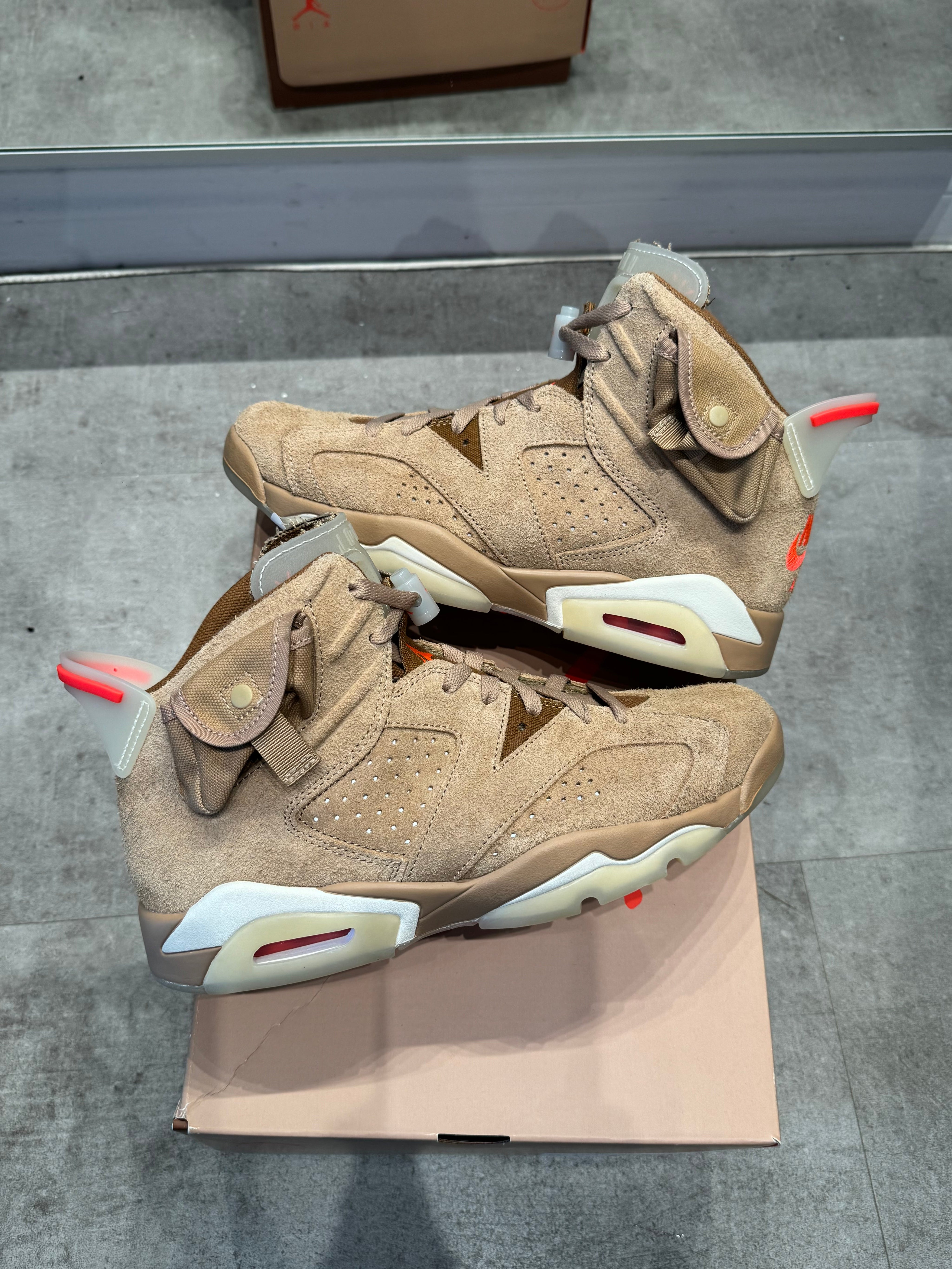 Jordan 6 Retro Travis Scott British Khaki (Preowned)