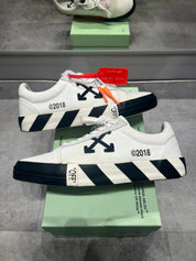 Off-White Vulc Low White (Preowned)