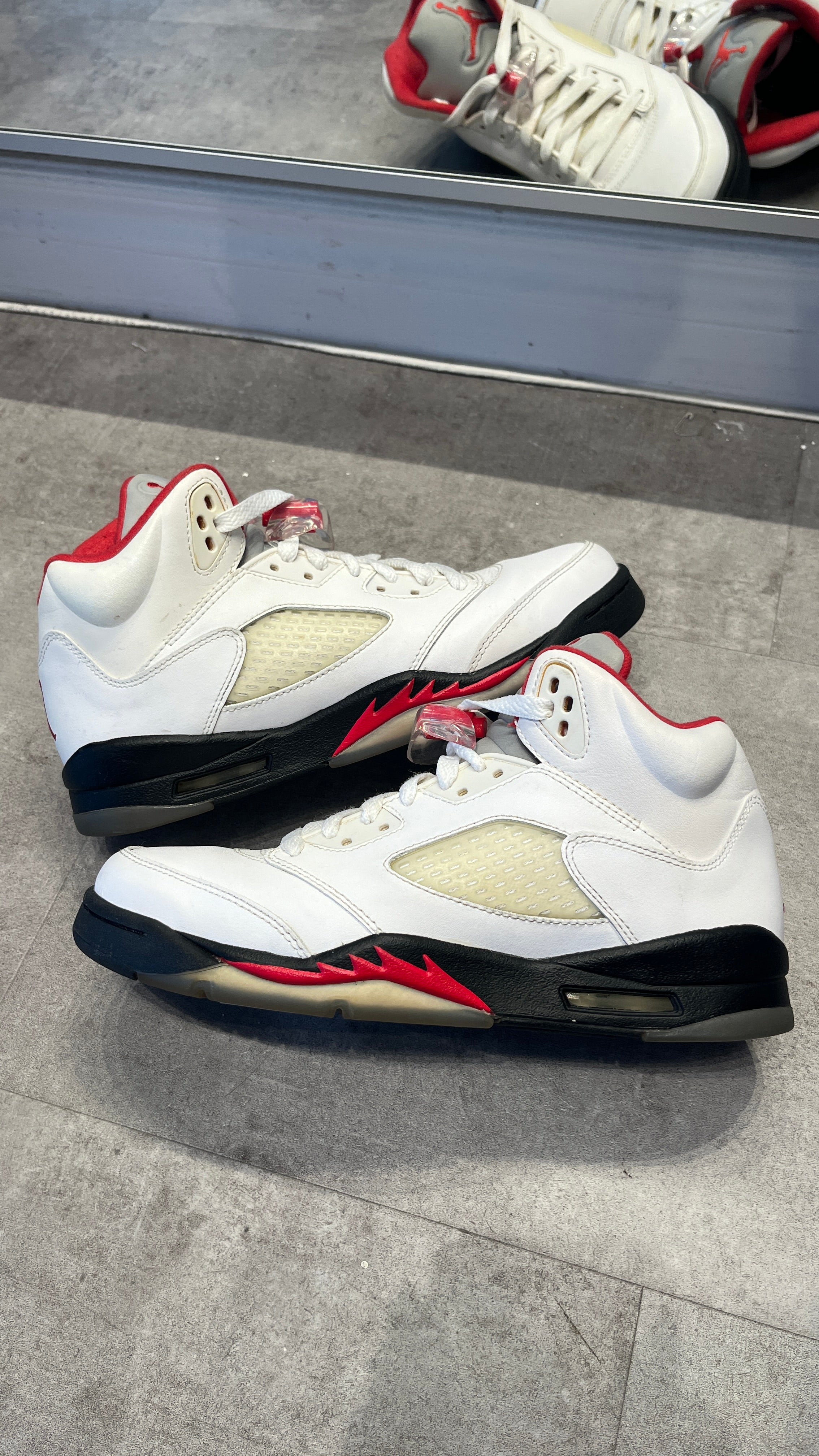 Jordan 5 Fire Red (2013) (GS) (Preowned)