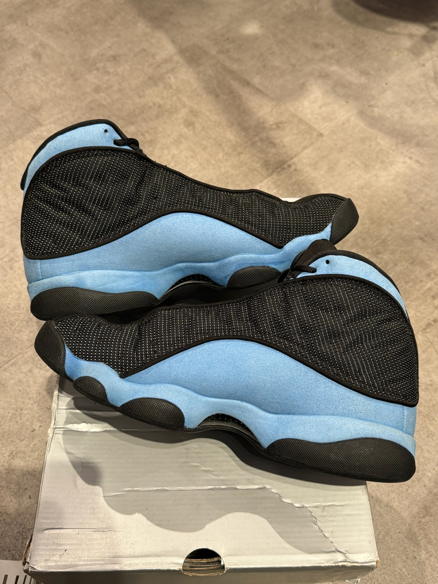 Air Jordan 13 Retro Black University Blue (Preowned Size 11.5)