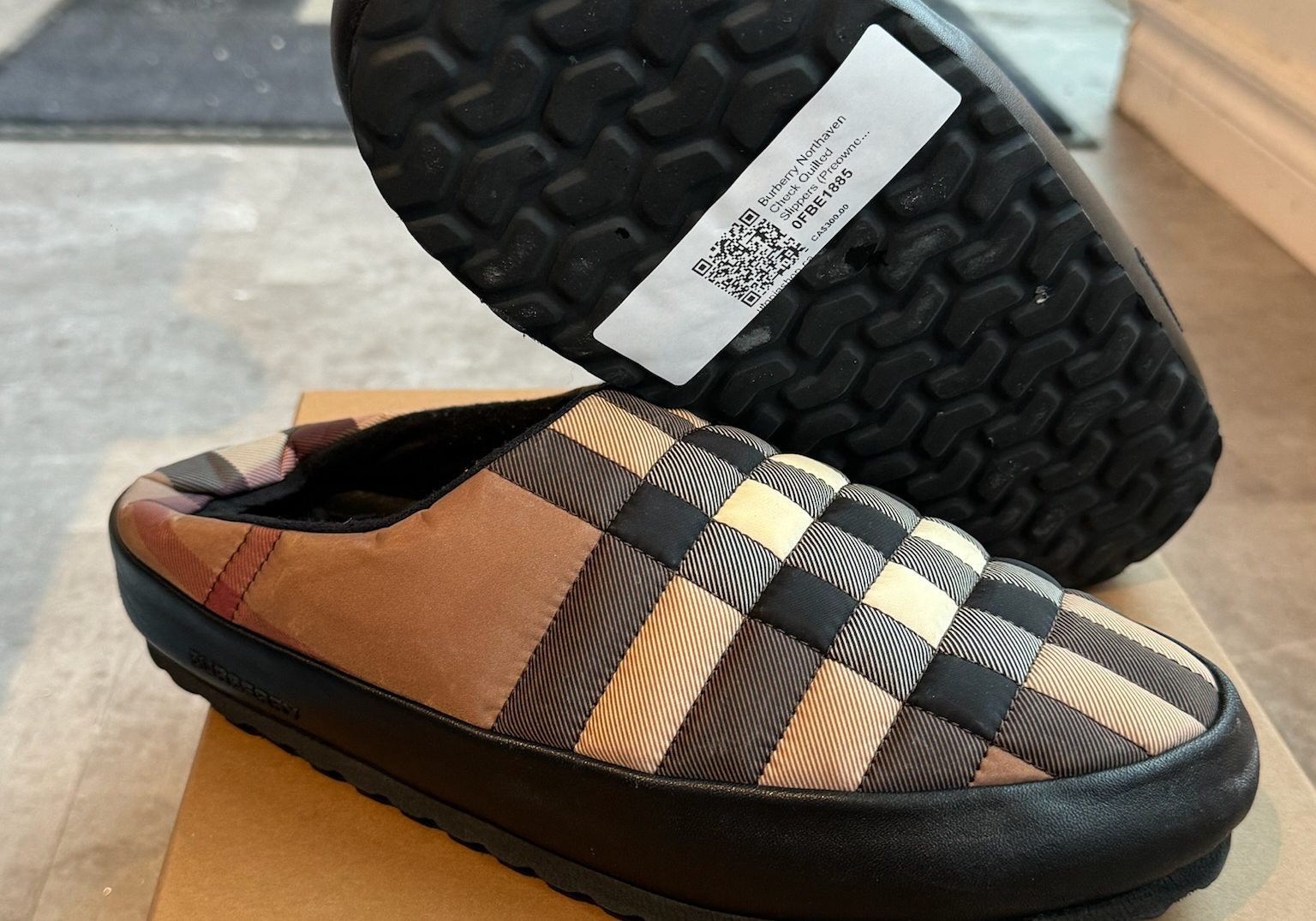 Burberry Northaven Check Quilted Slippers (Preowned Size 41)