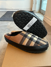 Burberry Northaven Check Quilted Slippers (Preowned Size 41)