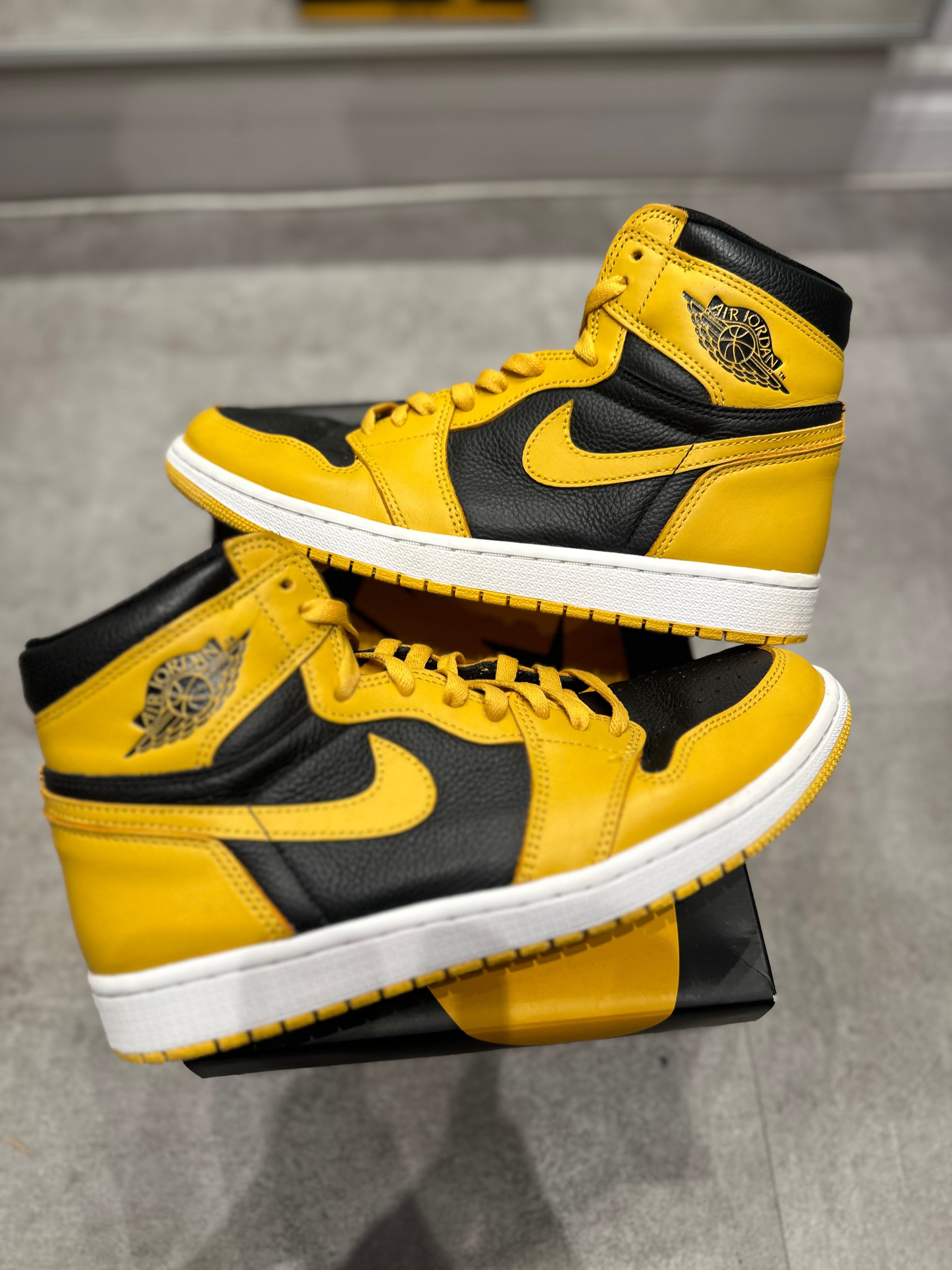 Jordan 1 Retro High OG Pollen (Preowned Size 9.5)