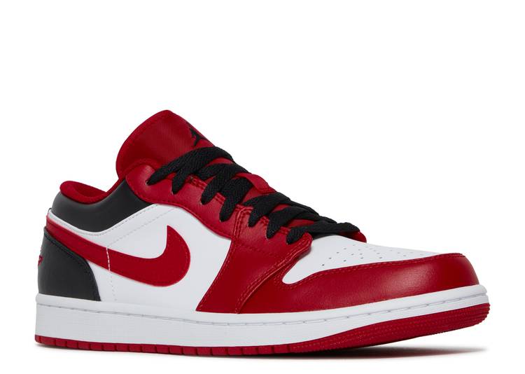 Jordan 1 Low Bulls