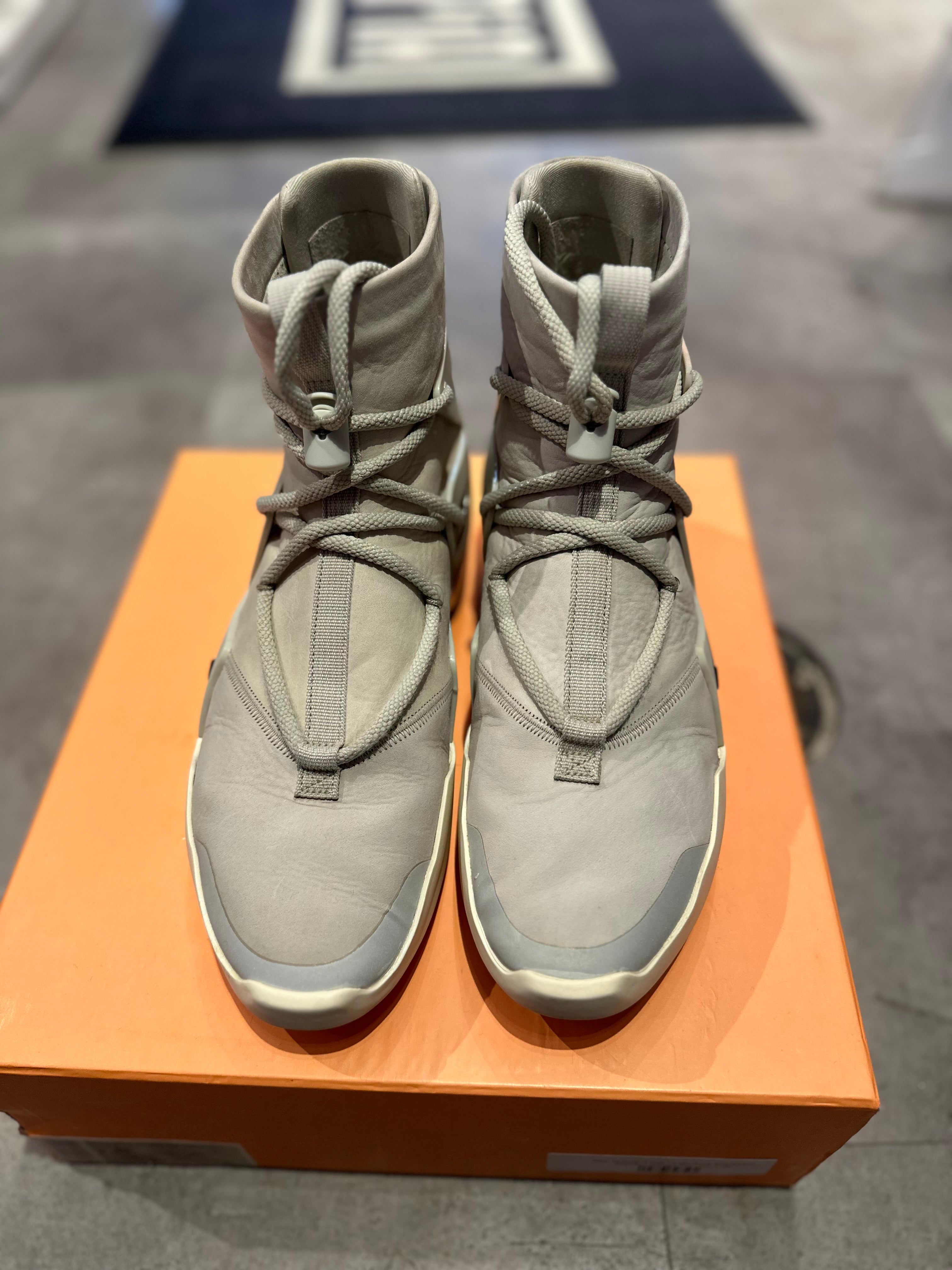 Nike Air Fear of God 1 Light Bone, pre-owned, US Men's 7.5 – photo 3 of 7