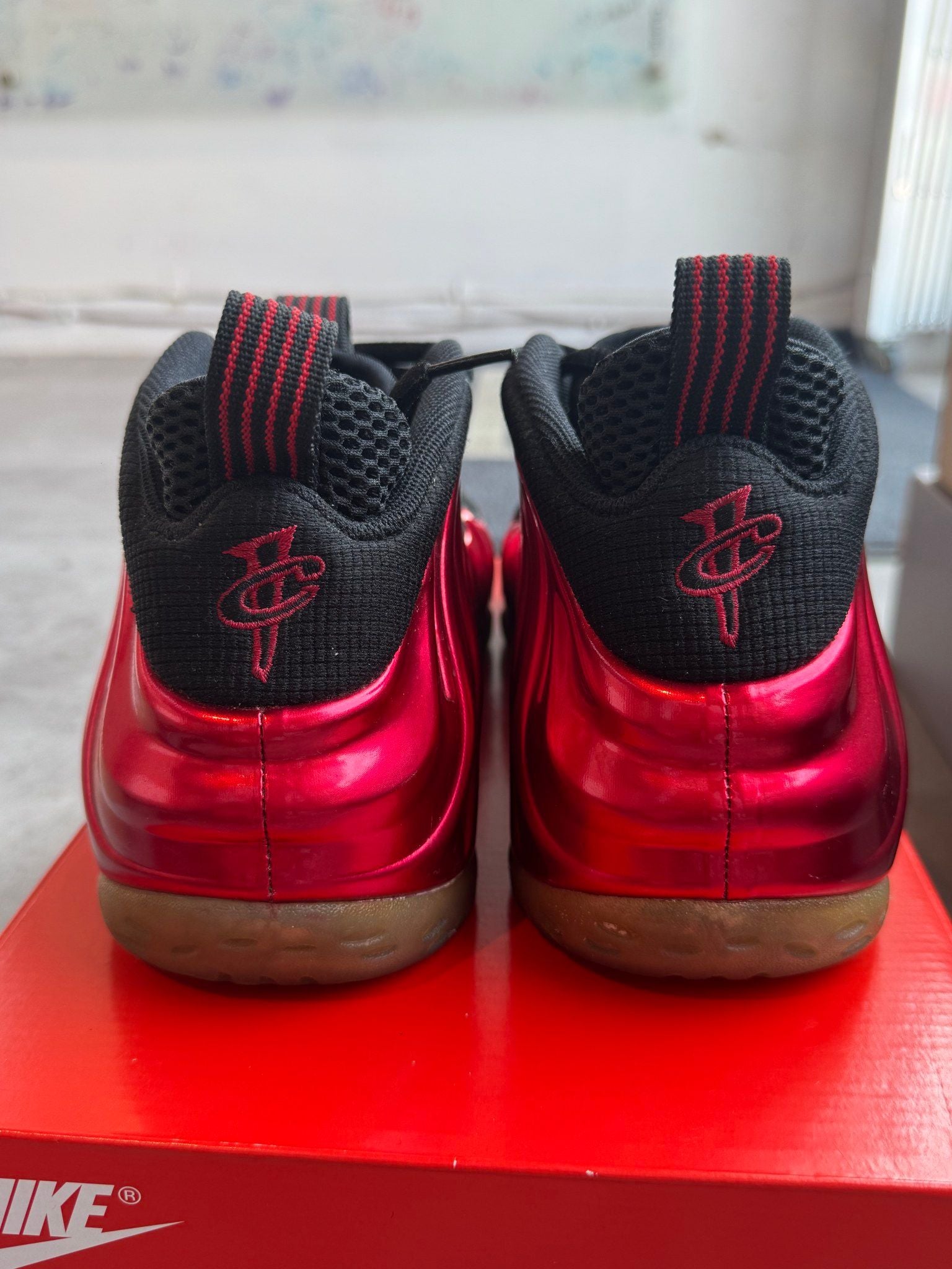 Nike Air Foamposite One Metallic Red (2017), pre-owned, US Men's 10 – photo 6 of 7