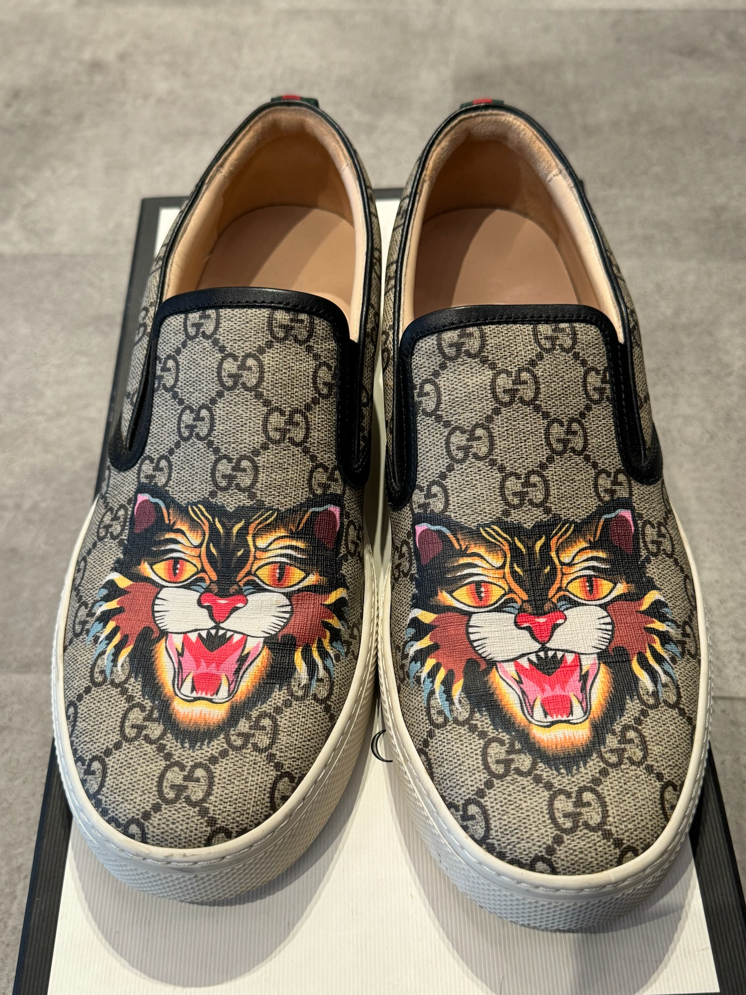 Gucci GG Supreme Angry Cat Slip-On (Preowned Size G8/US9)