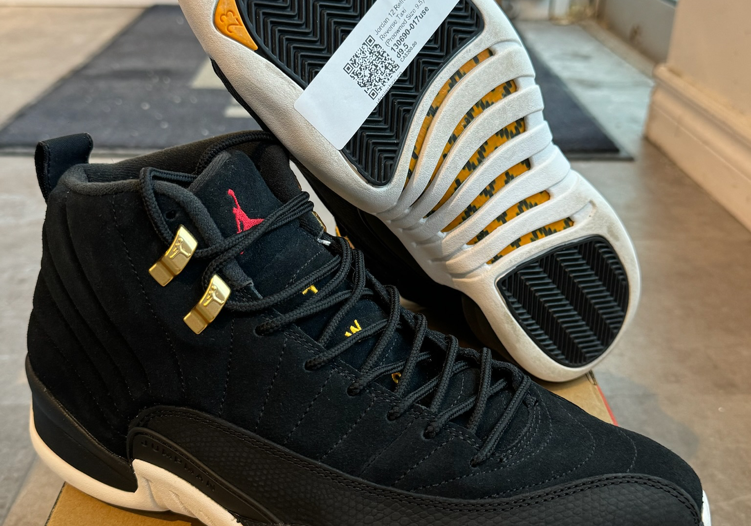 Jordan 12 Retro Reverse Taxi (Preowned Size 9.5)