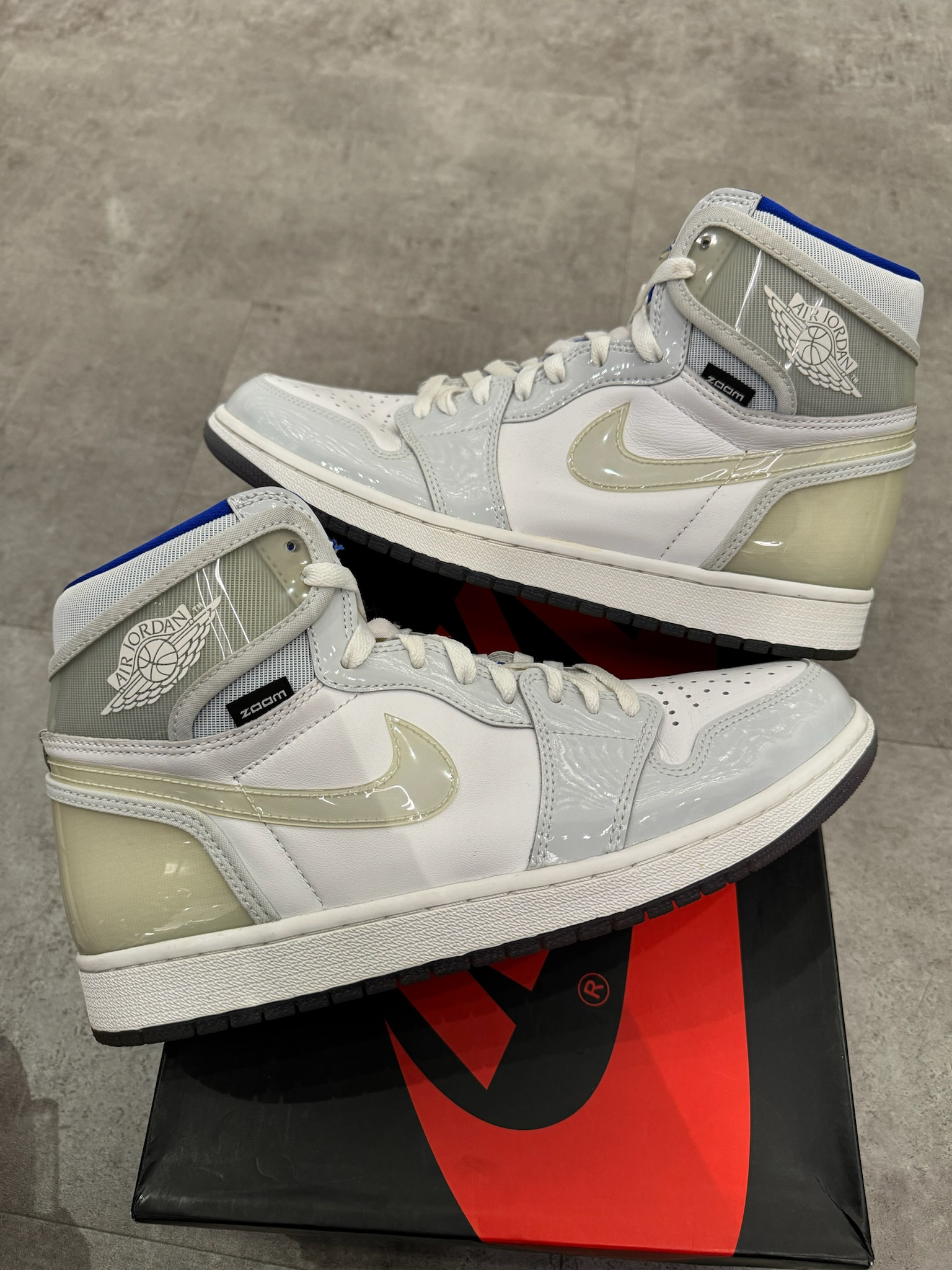 Jordan 1 Retro High Zoom White Racer Blue (Preowned Size 11)