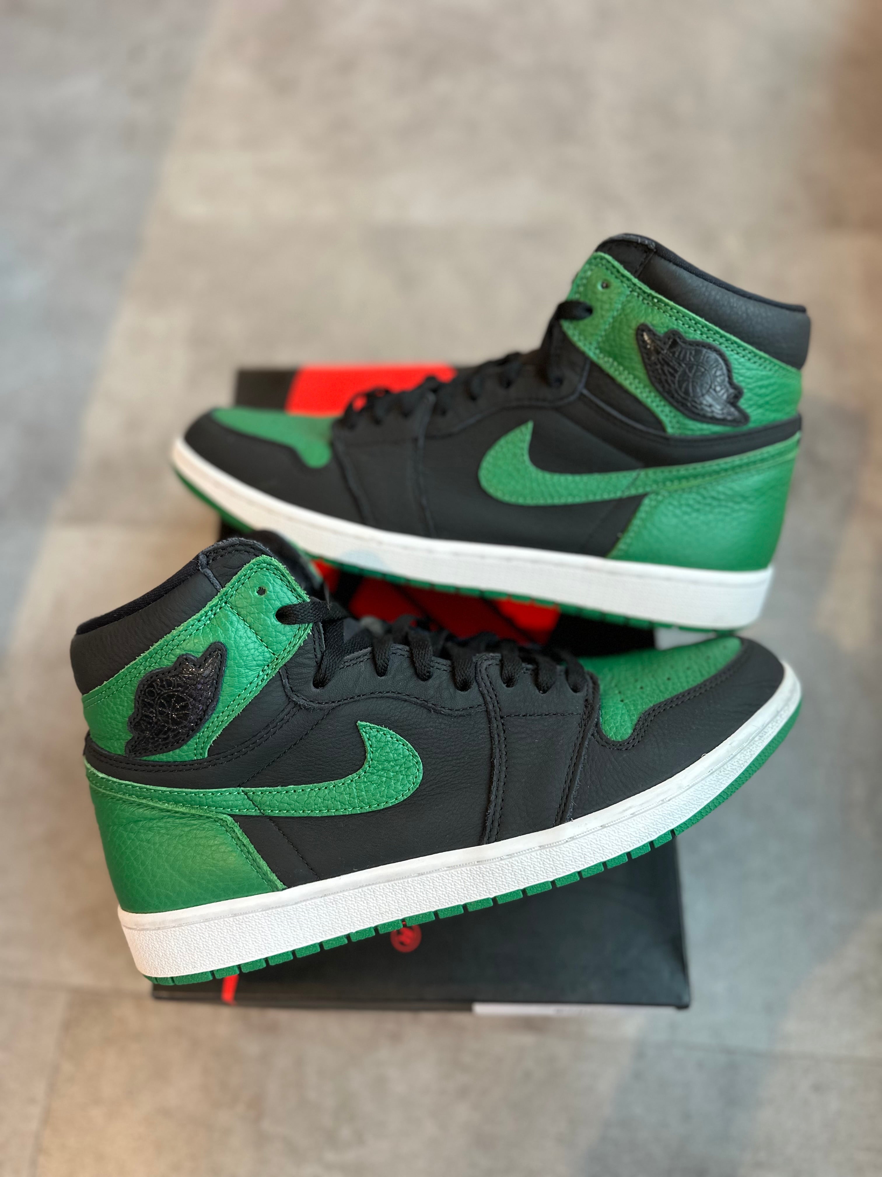 Jordan 1 Retro High Pine Green 2.0 (Preowned Size 11)