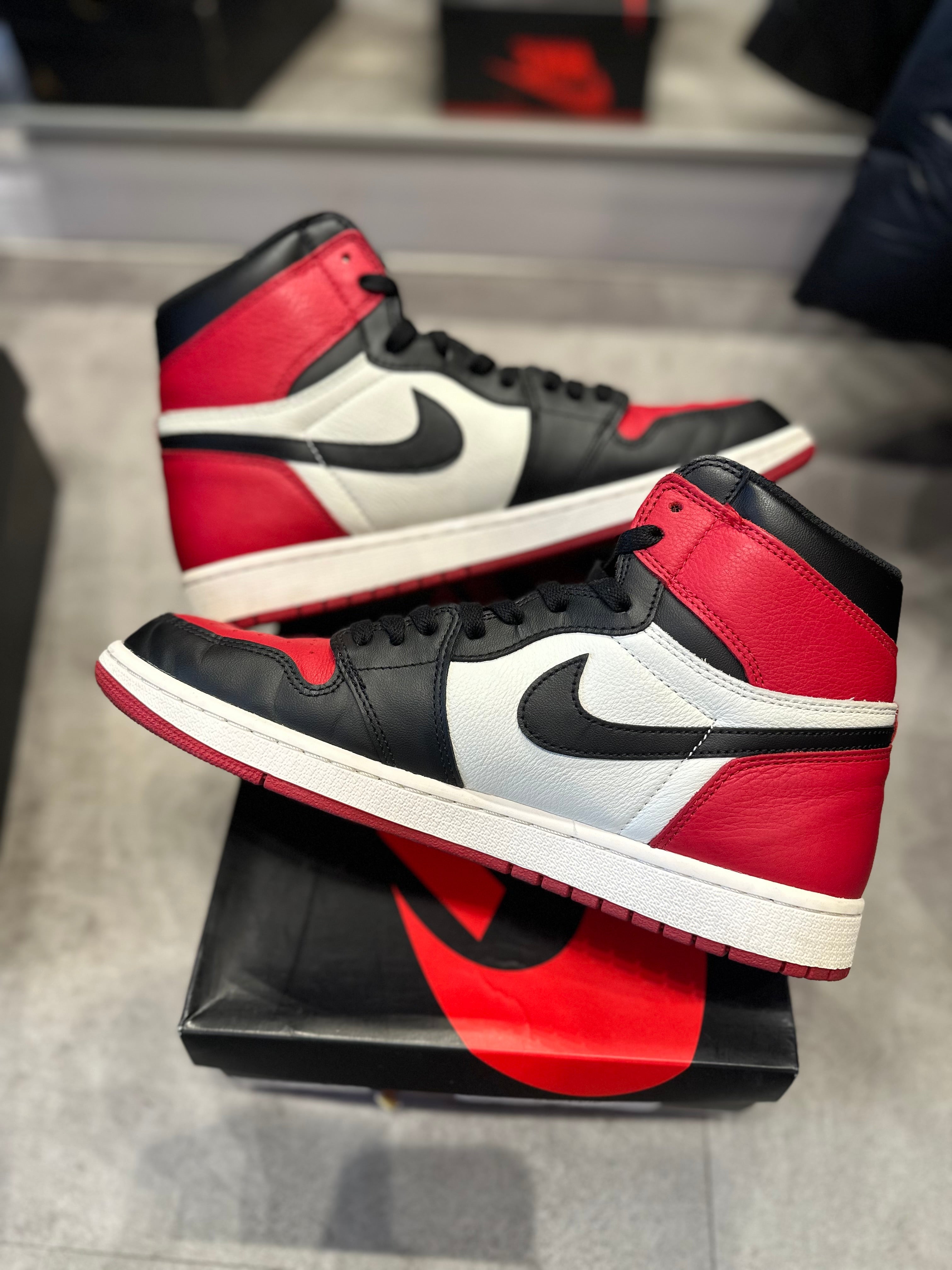 Jordan 1 Retro High OG Bred Toe (Preowned Size 11)