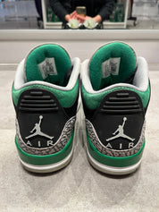 Jordan 3 Retro Pine Green (Preowned Size 10.5)