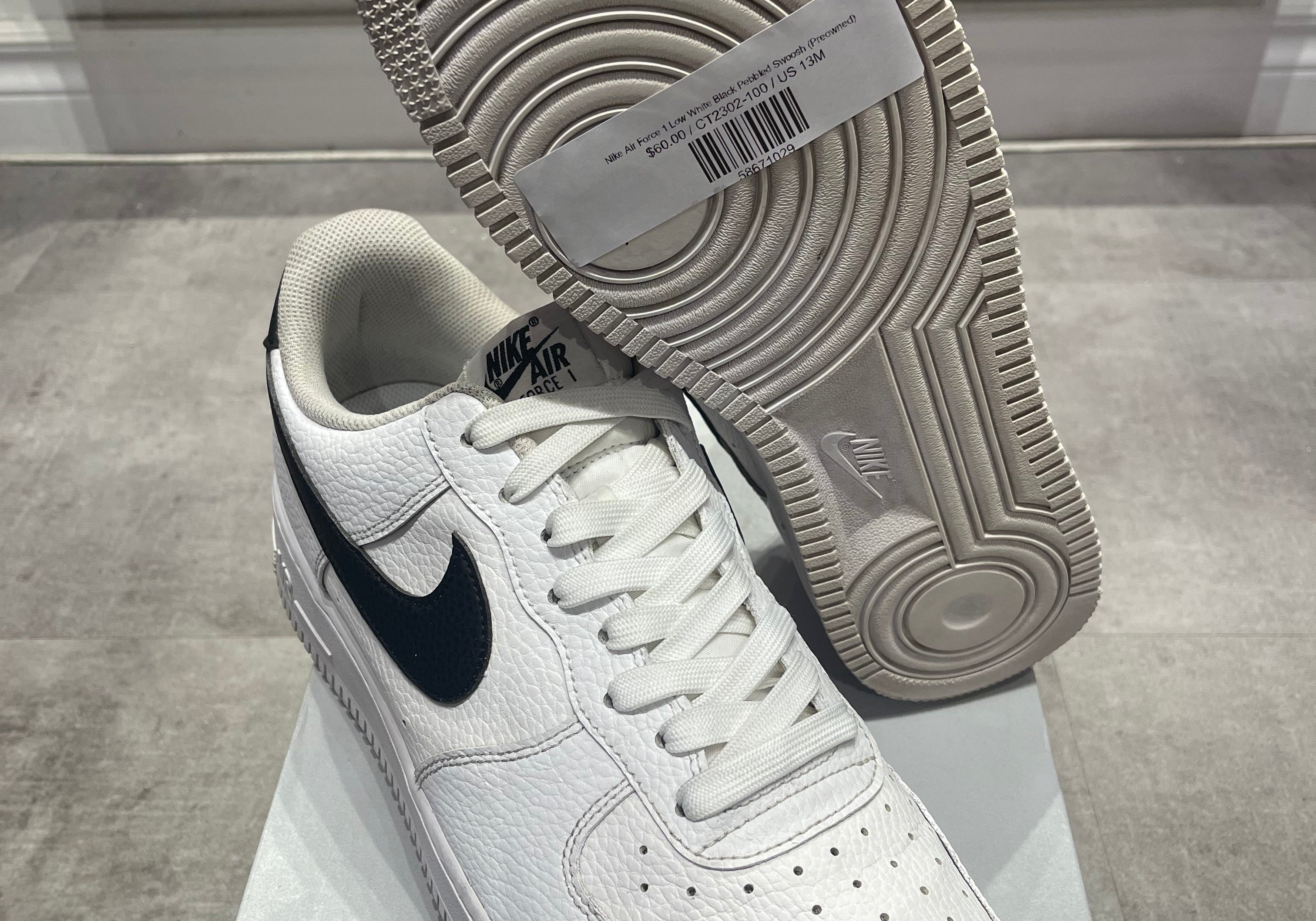 Nike Air Force 1 Low White Black Pebbled Swoosh (Preowned)