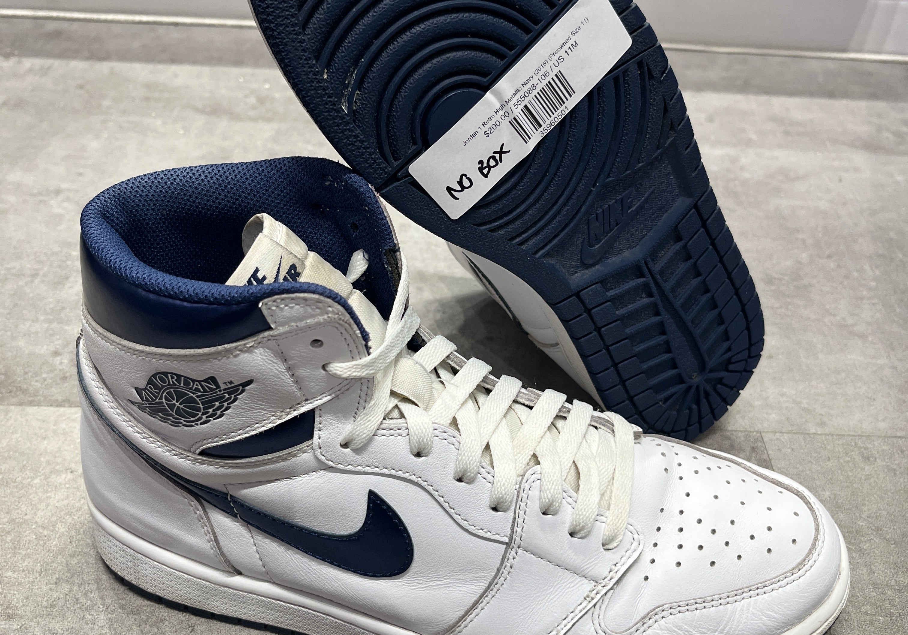 Jordan 1 Retro High Metallic Navy (2016) (Preowned Size 11)