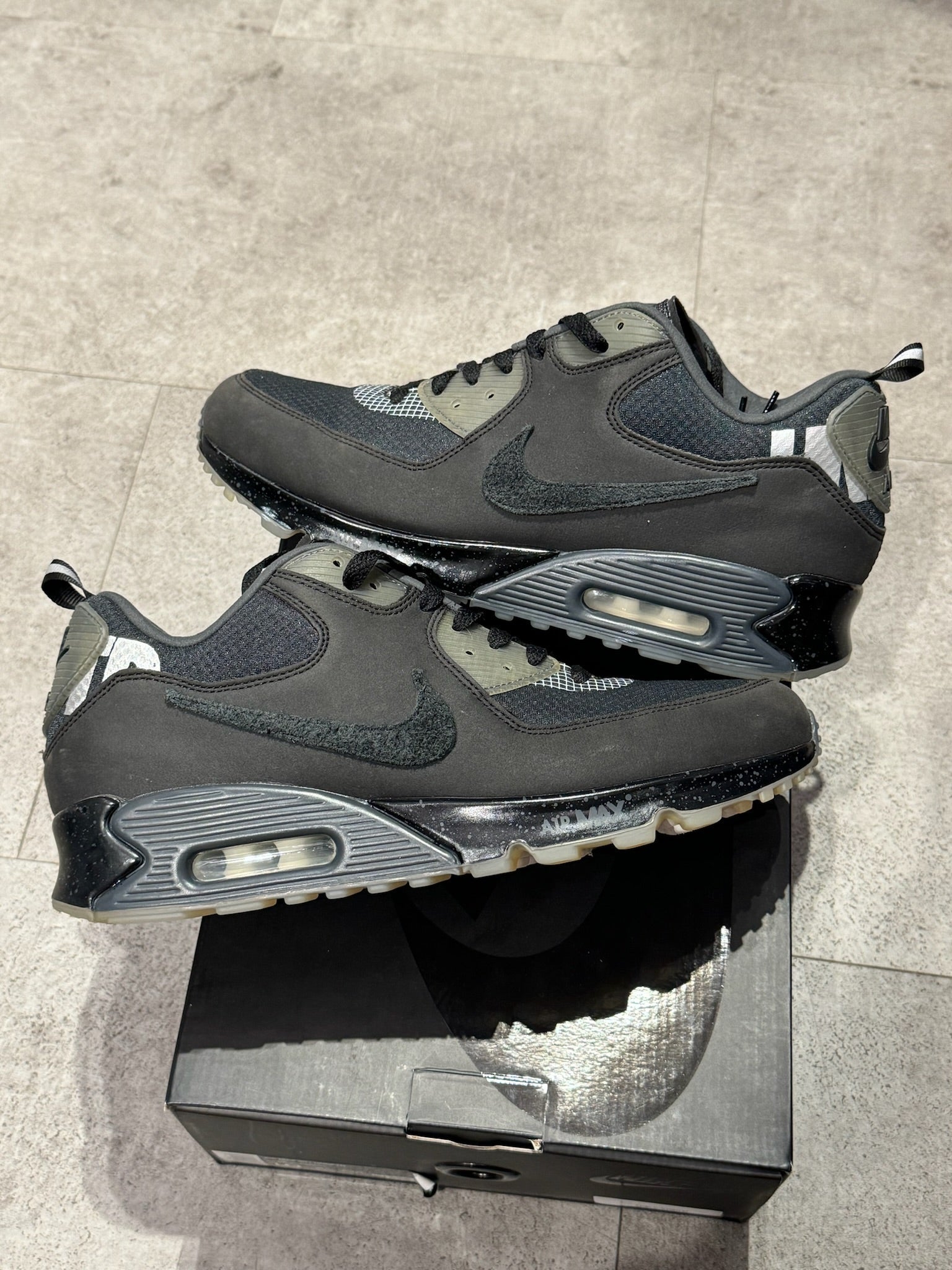 Nike Air Max 90 20 Undefeated Black (Preowned)