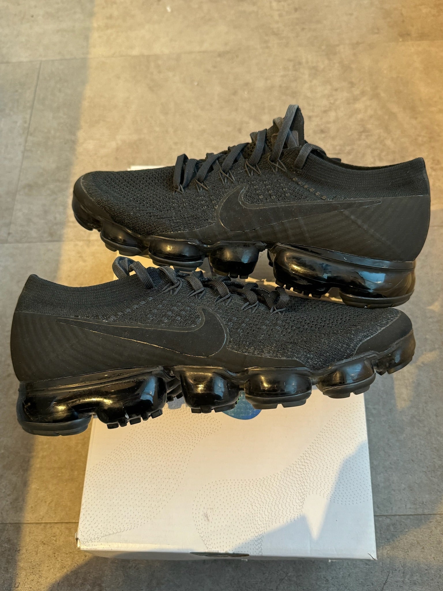 Nike Air Vapormax Triple Black 2.0 (Preowned)