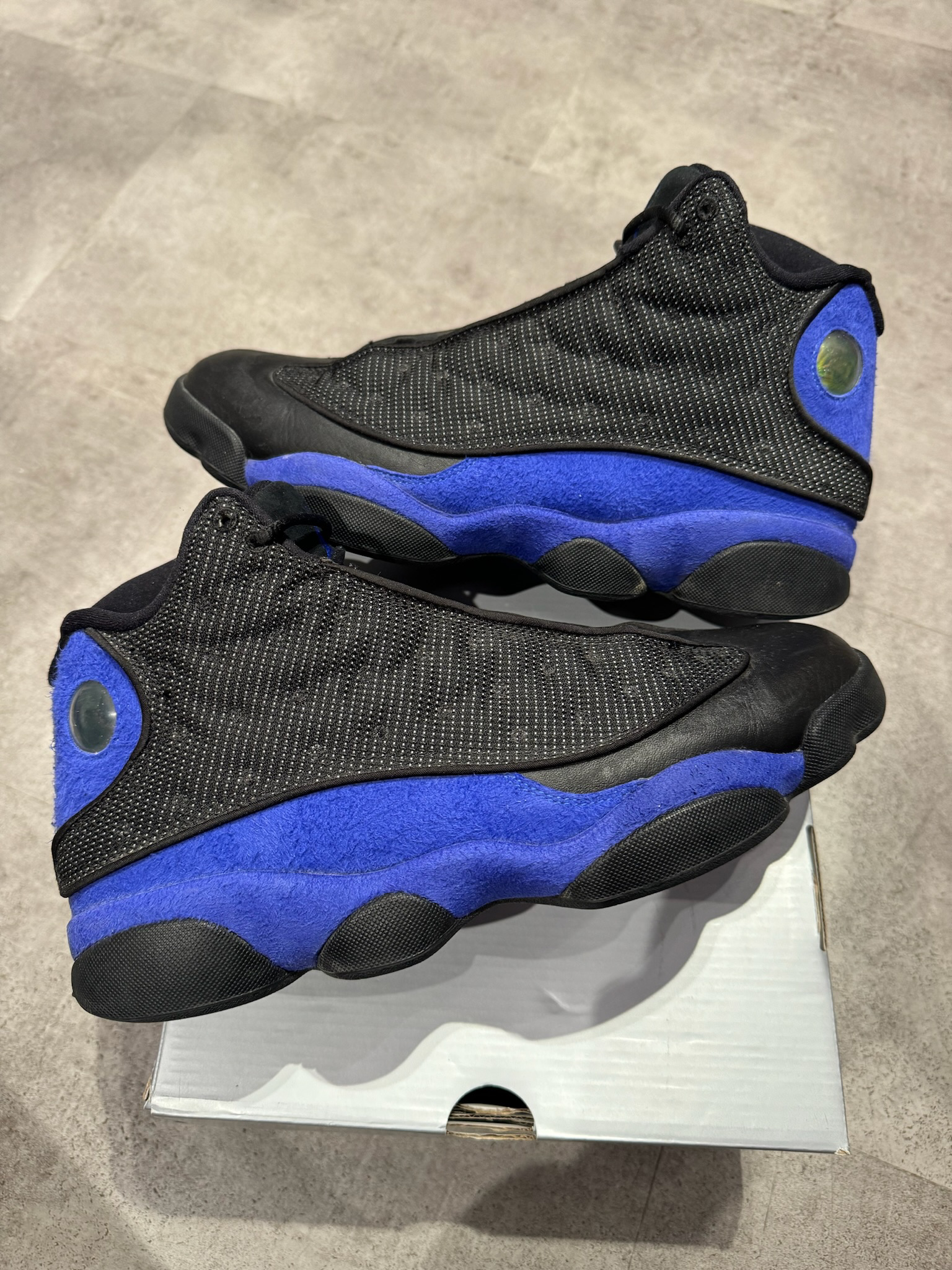 Jordan 13 Retro Black Hyper Royal (Preowned Size 10.5)