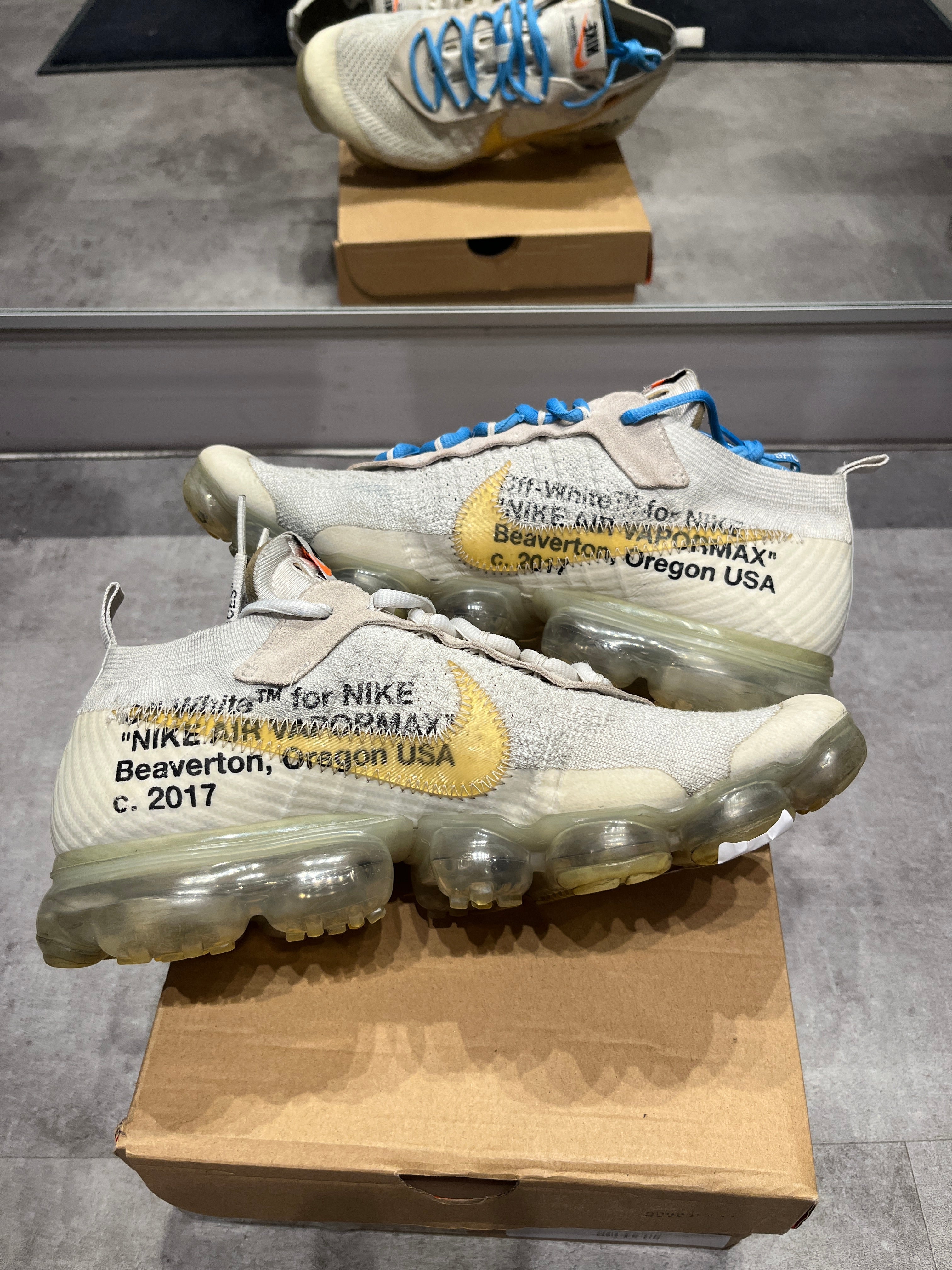 Nike Air VaporMax Off-White White (Preowned Size 10)