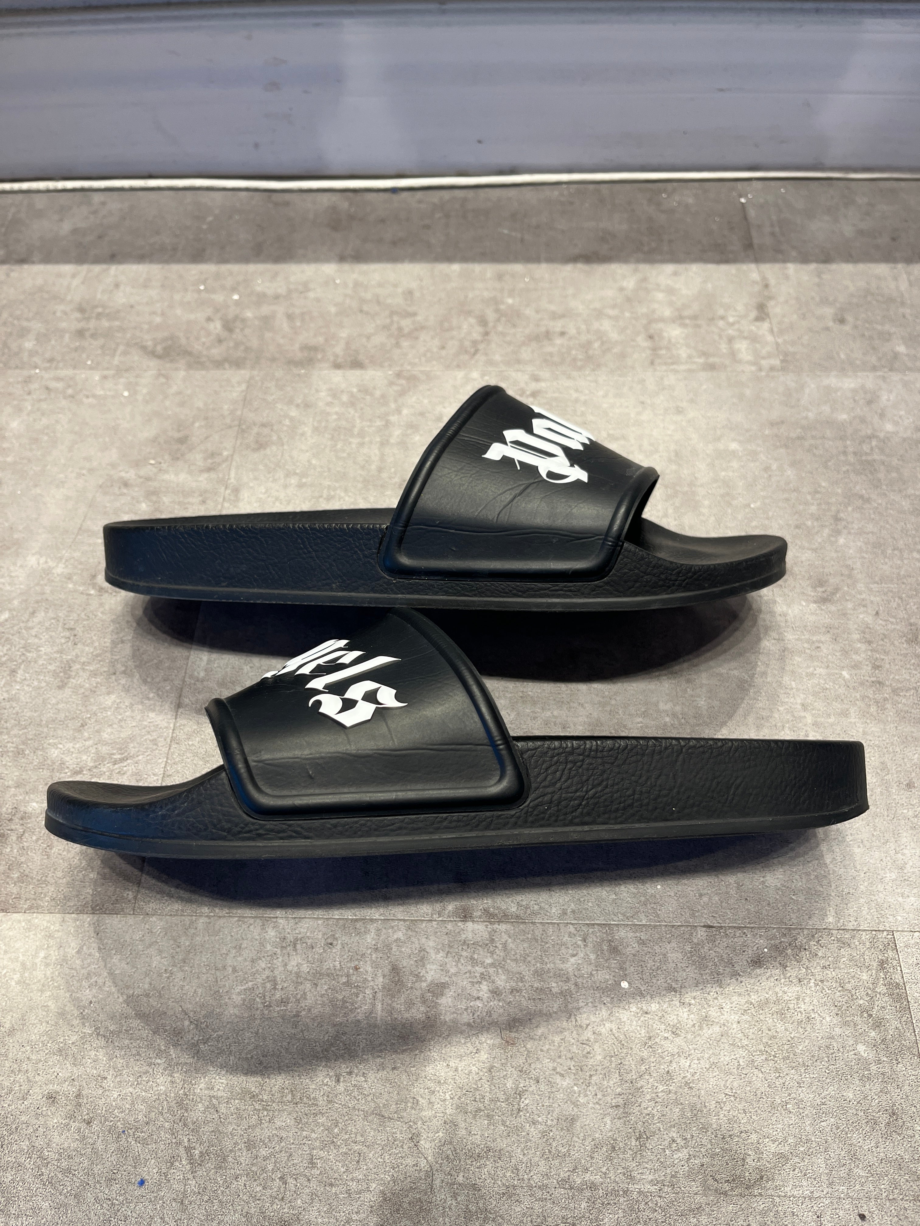 Palm Angels Pool Slides Black (Preowned Size 11)