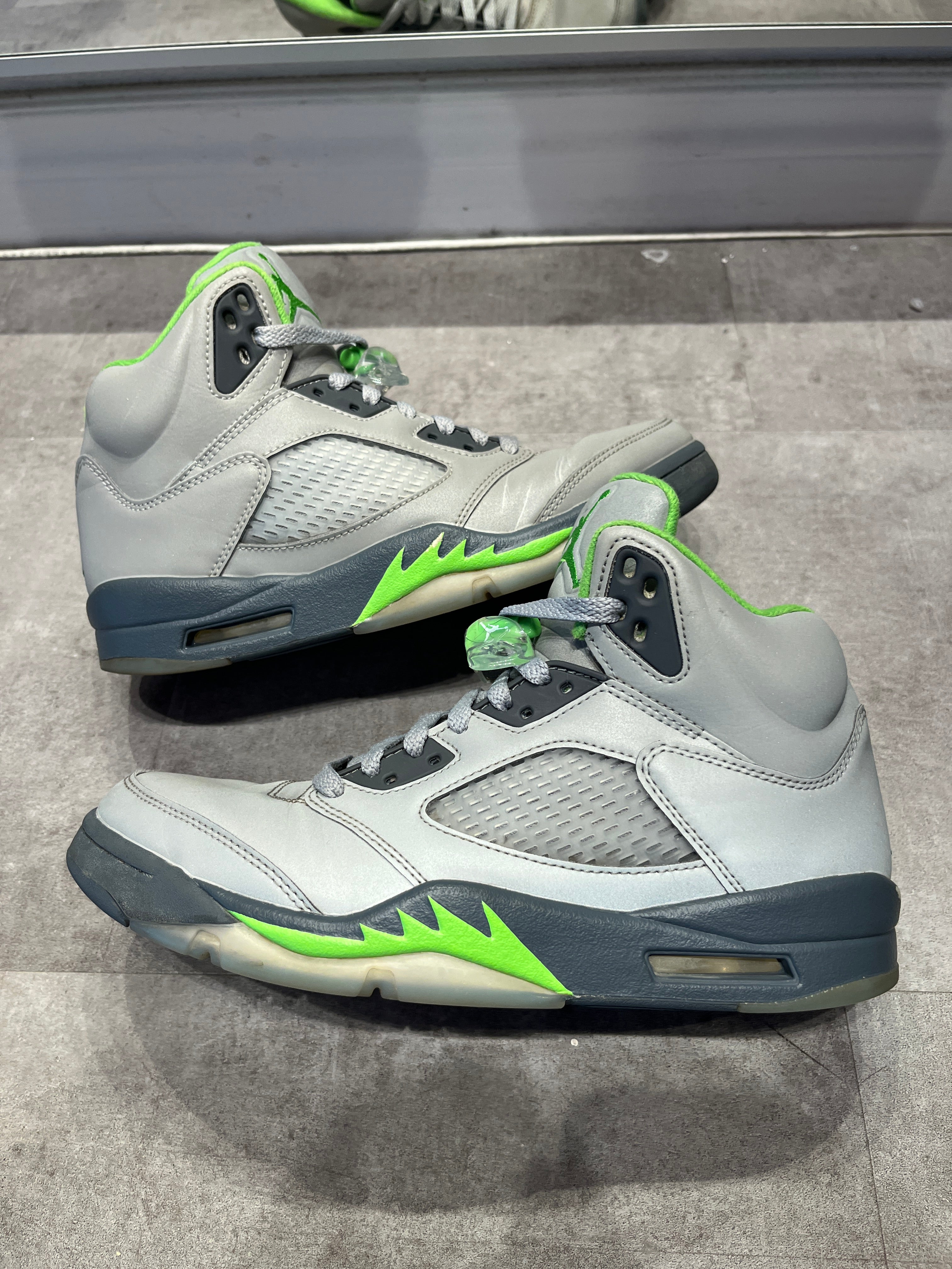 Jordan 5 Retro Green Bean (2022) (Preowned Size 8)