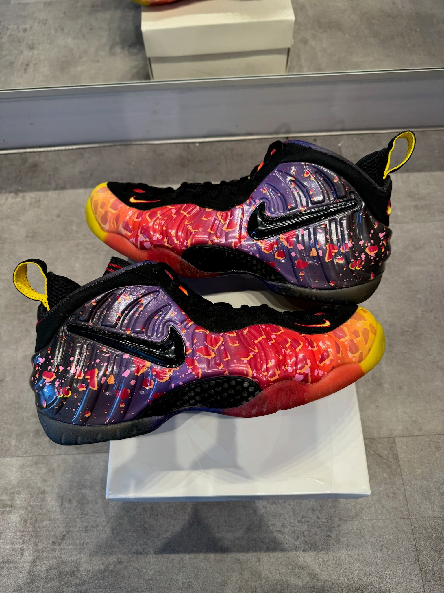 Nike Air Foamposite One Area 72 Asteroid (Preowned)