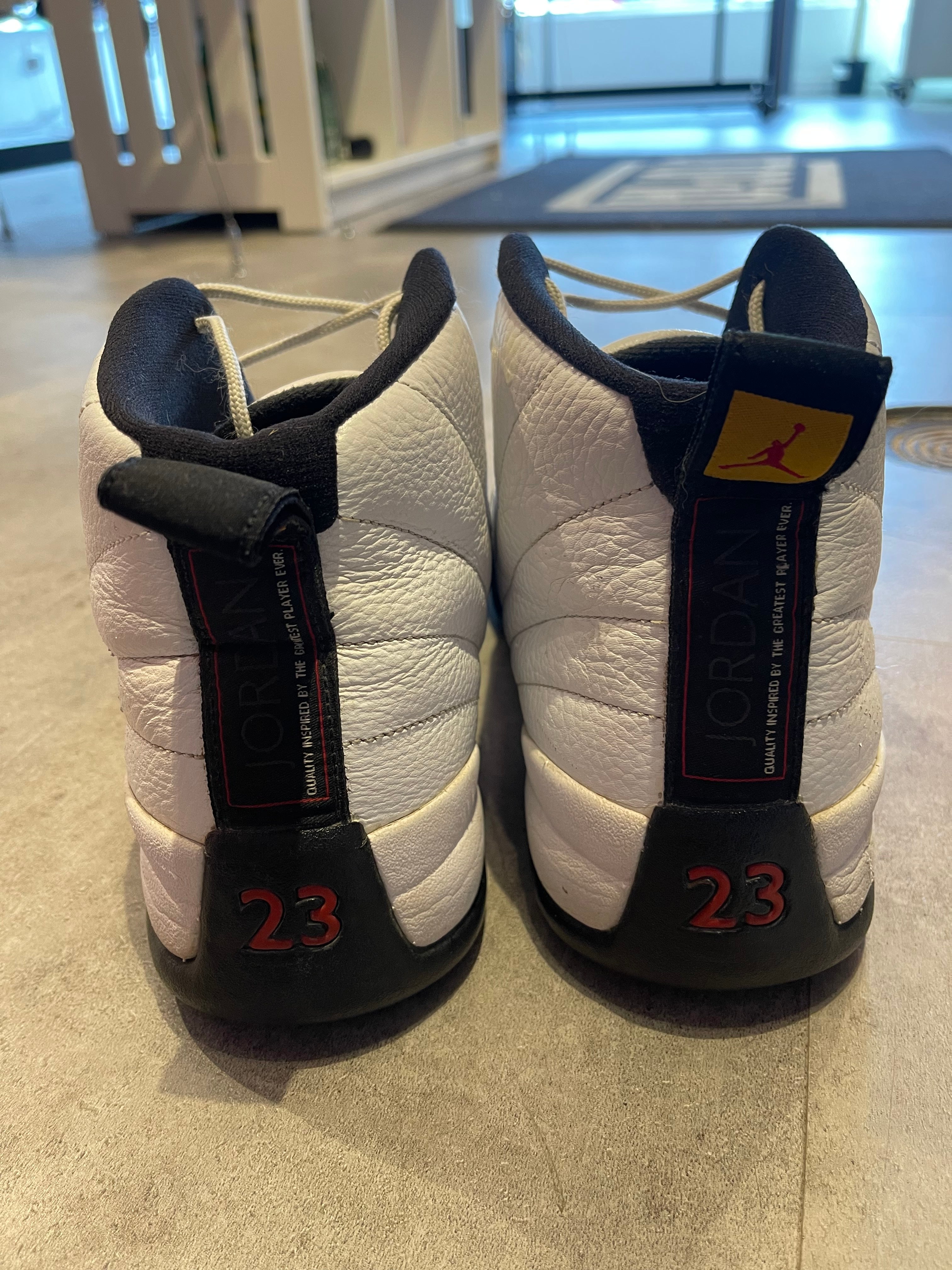 Jordan 12 Retro Taxi (2013) (Preowned Size 11)