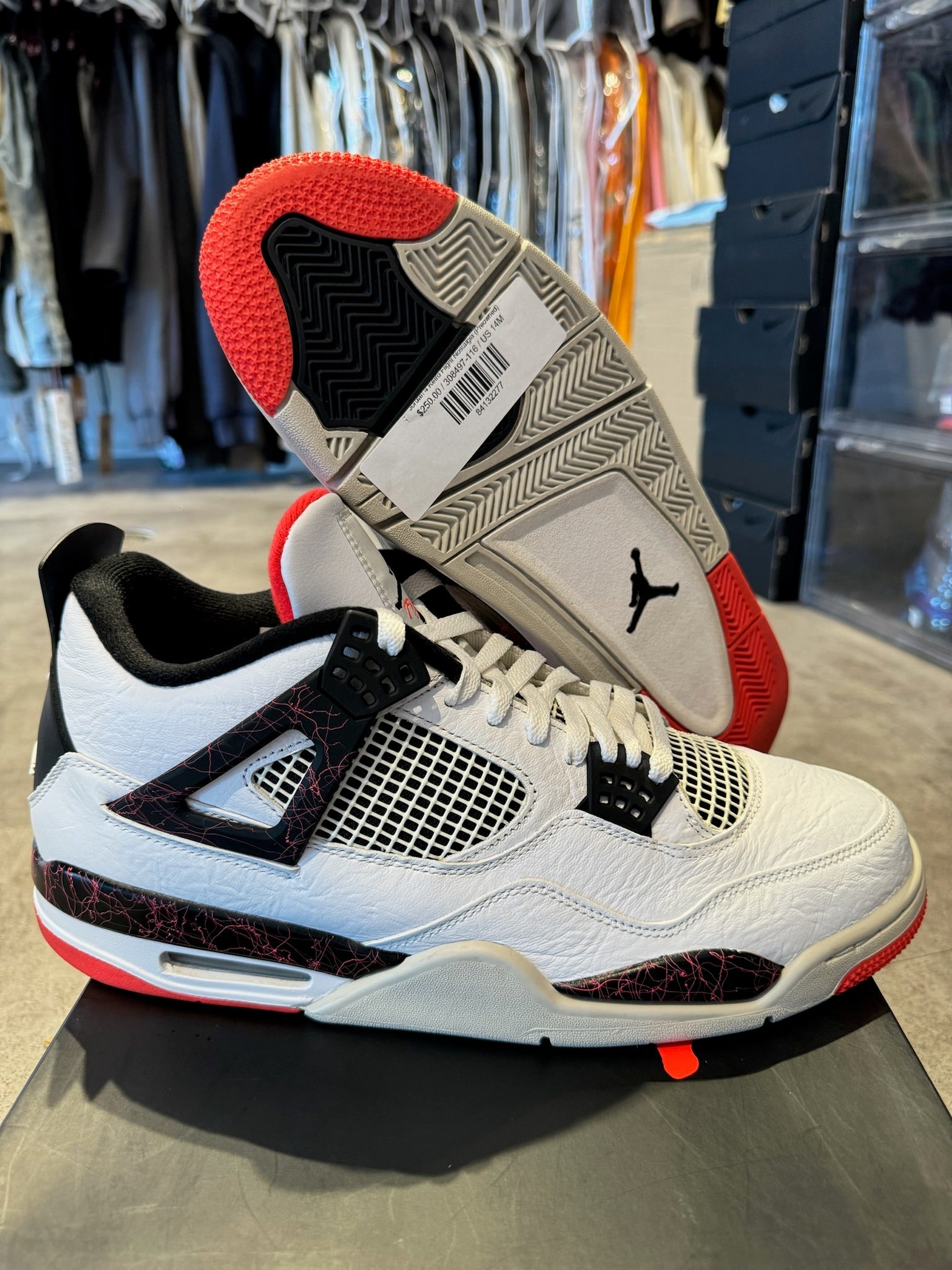 Jordan 4 Retro Flight Nostalgia (Preowned)