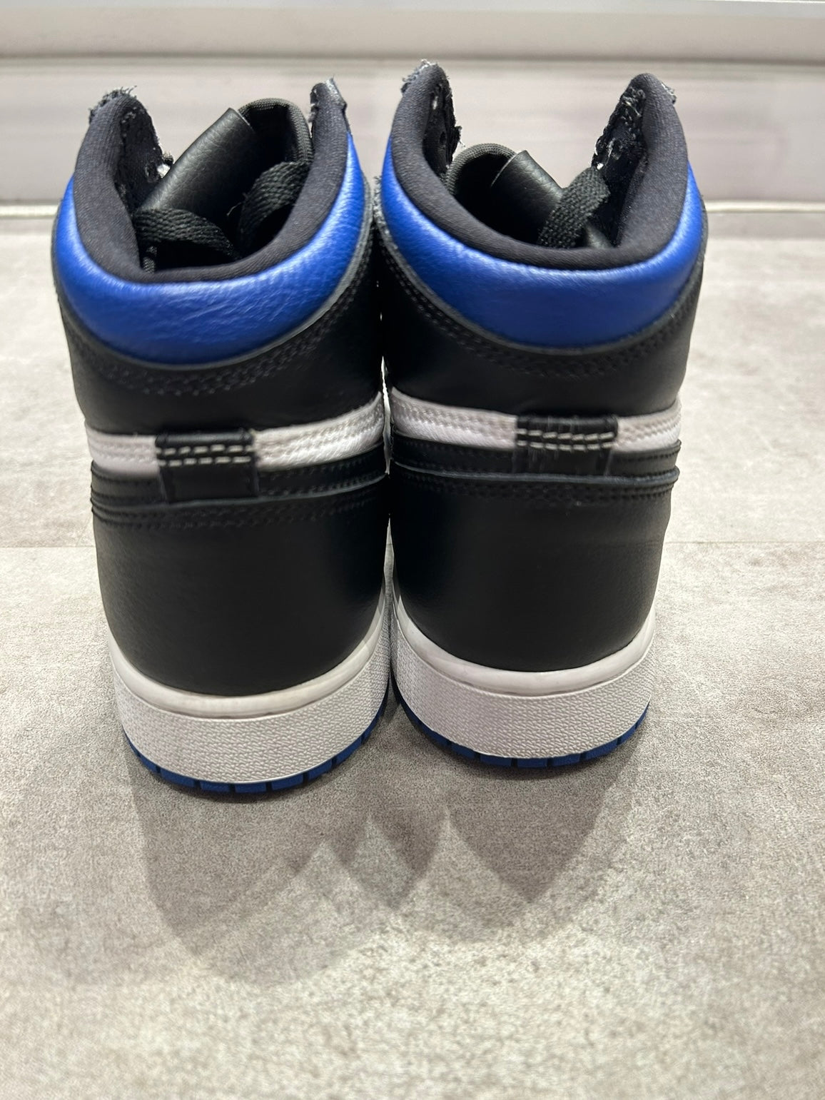 Jordan 1 Retro High Royal Toe (GS) (Preowned Size 5y)