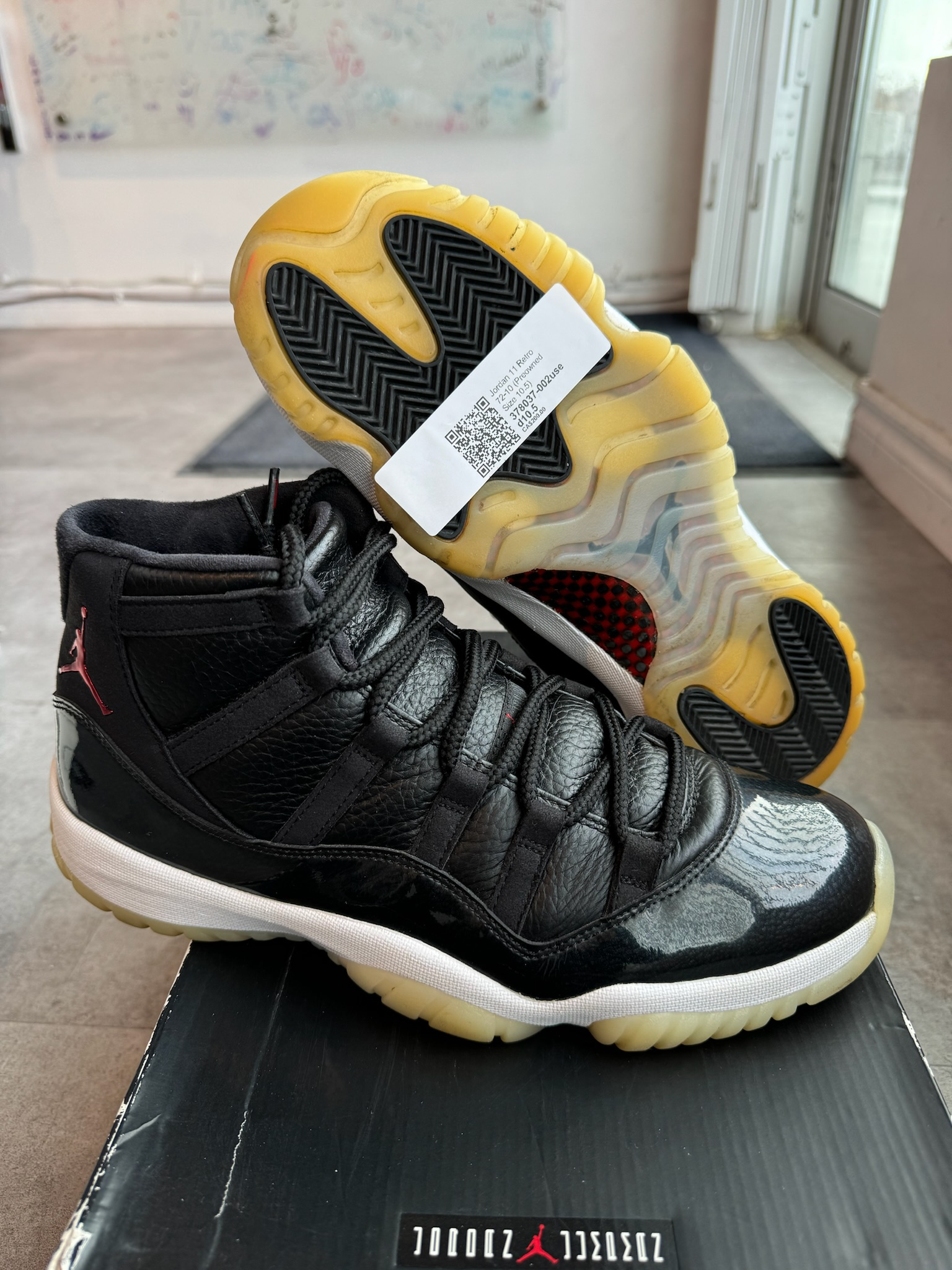 Jordan 11 Retro 72-10 (Preowned Size 10.5)