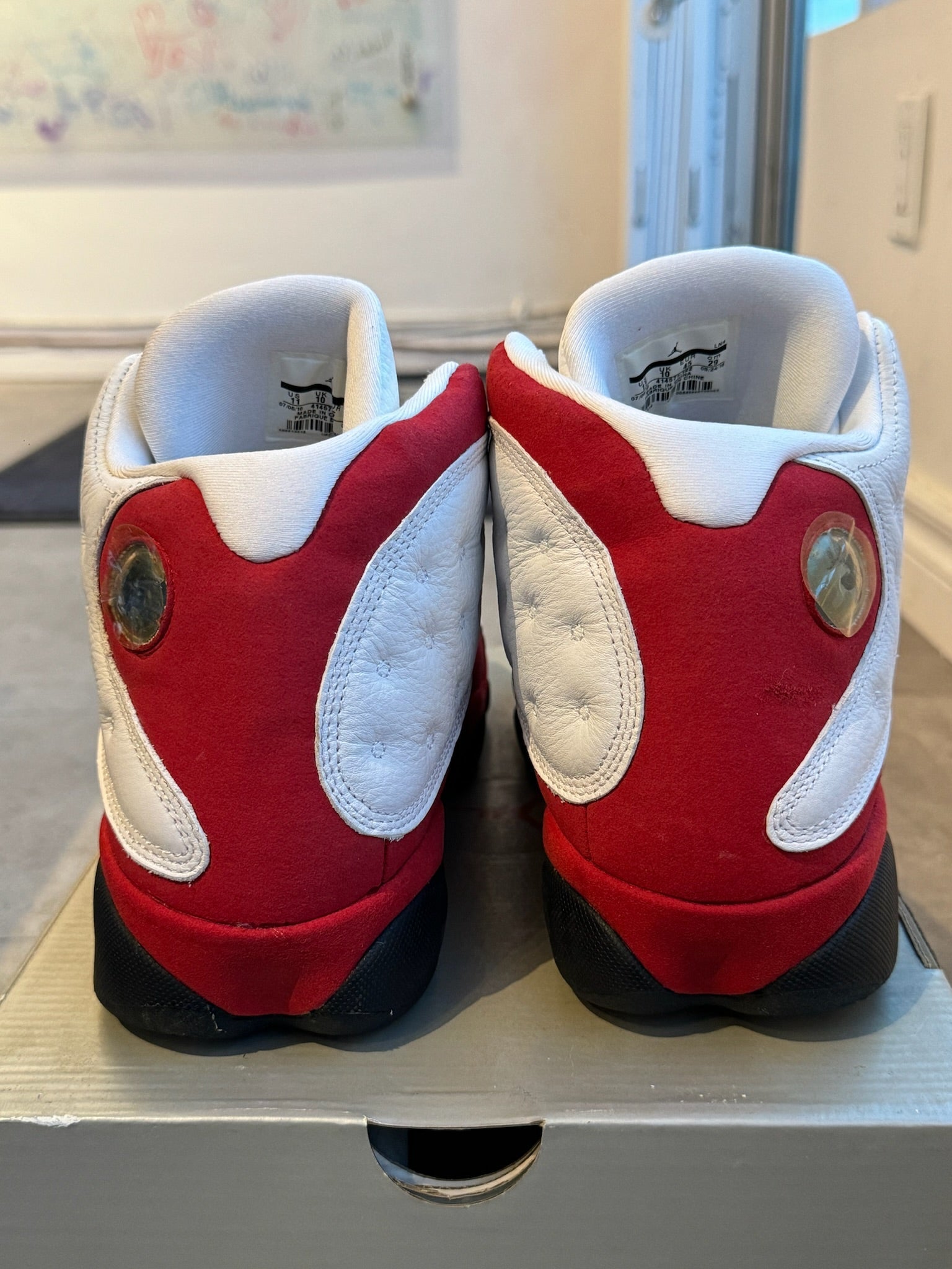 Jordan 13 Retro OG Chicago (2017) (Preowned Size 11 9/10)