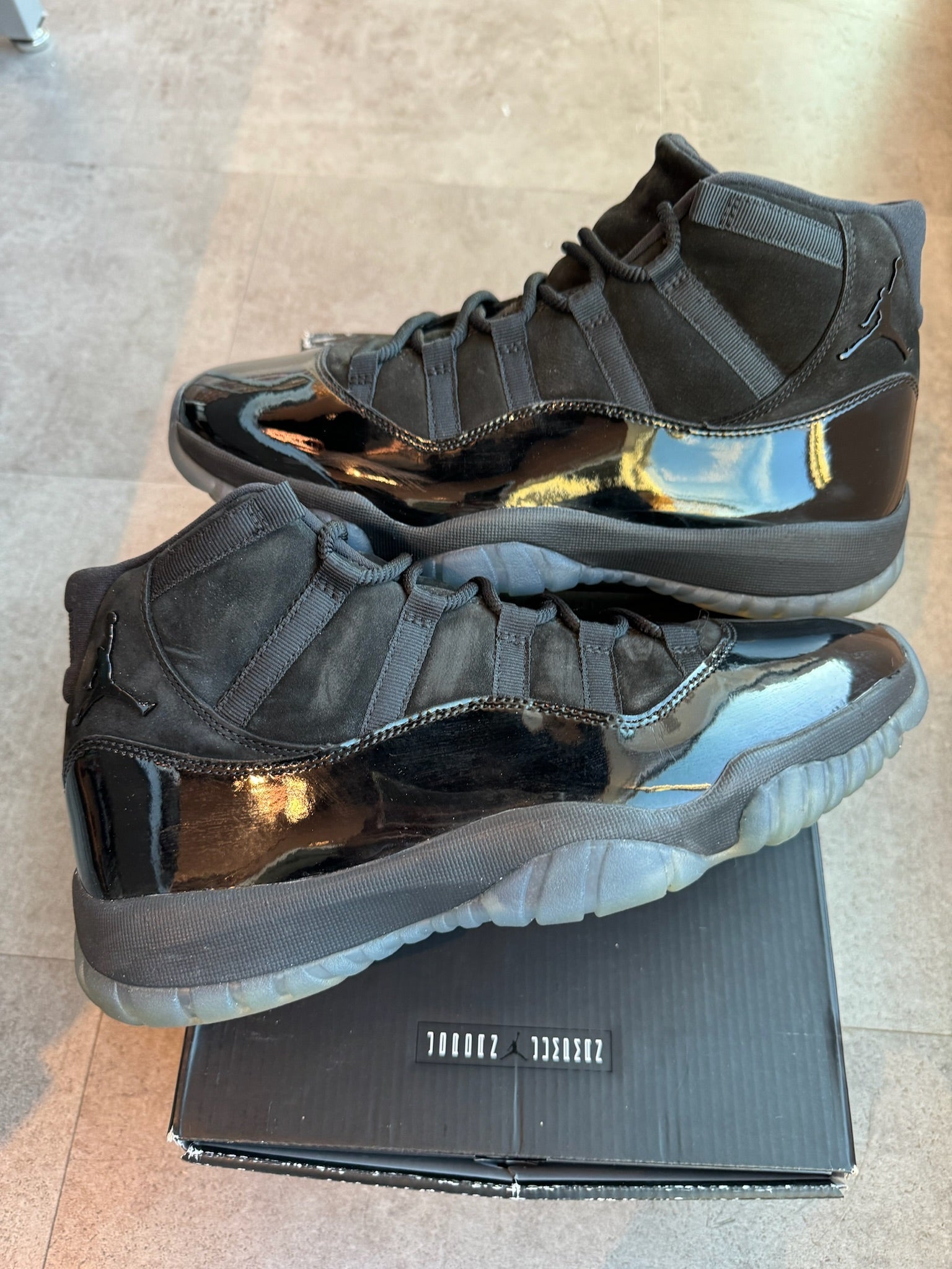 Jordan 11 Retro Cap And Gown (Preowned)