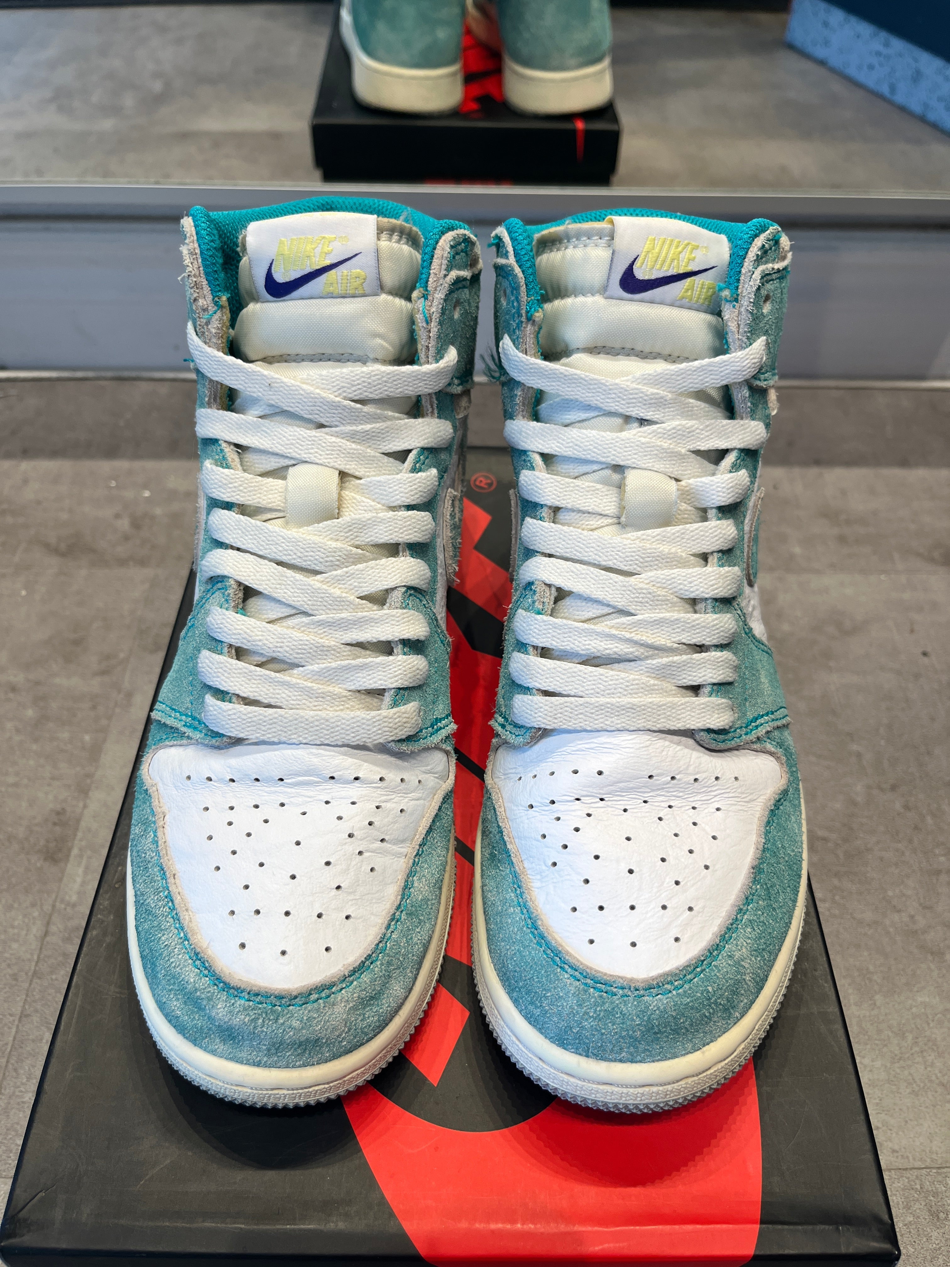 Jordan 1 Retro High Turbo Green (GS) (Preowned)