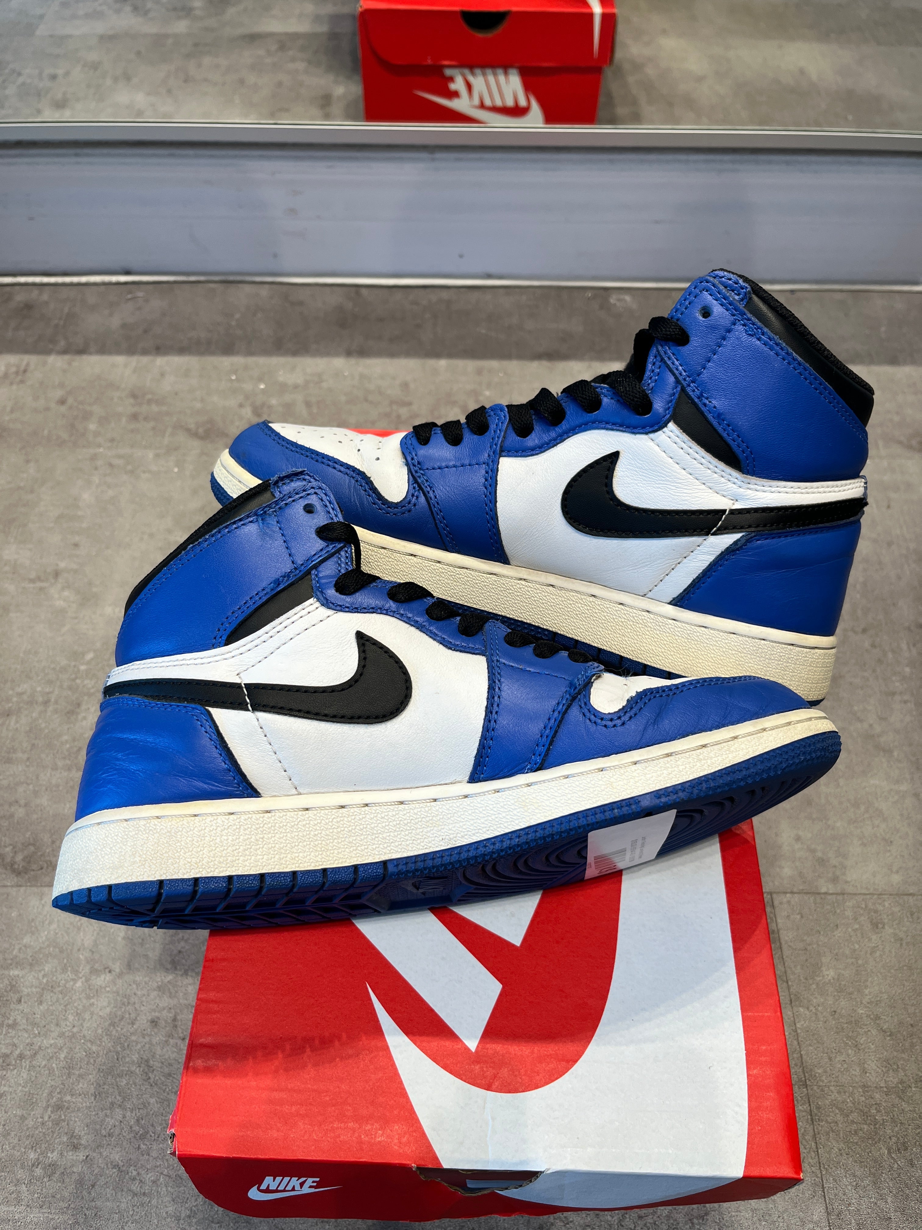 Jordan 1 Retro High Game Royal (GS) (Preowned Size 6y)