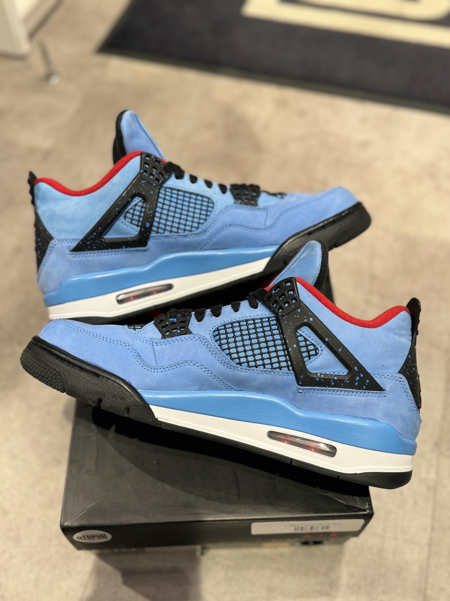 Jordan 4 Retro Travis Scott Cactus Jack (Preowned Size 10.5)