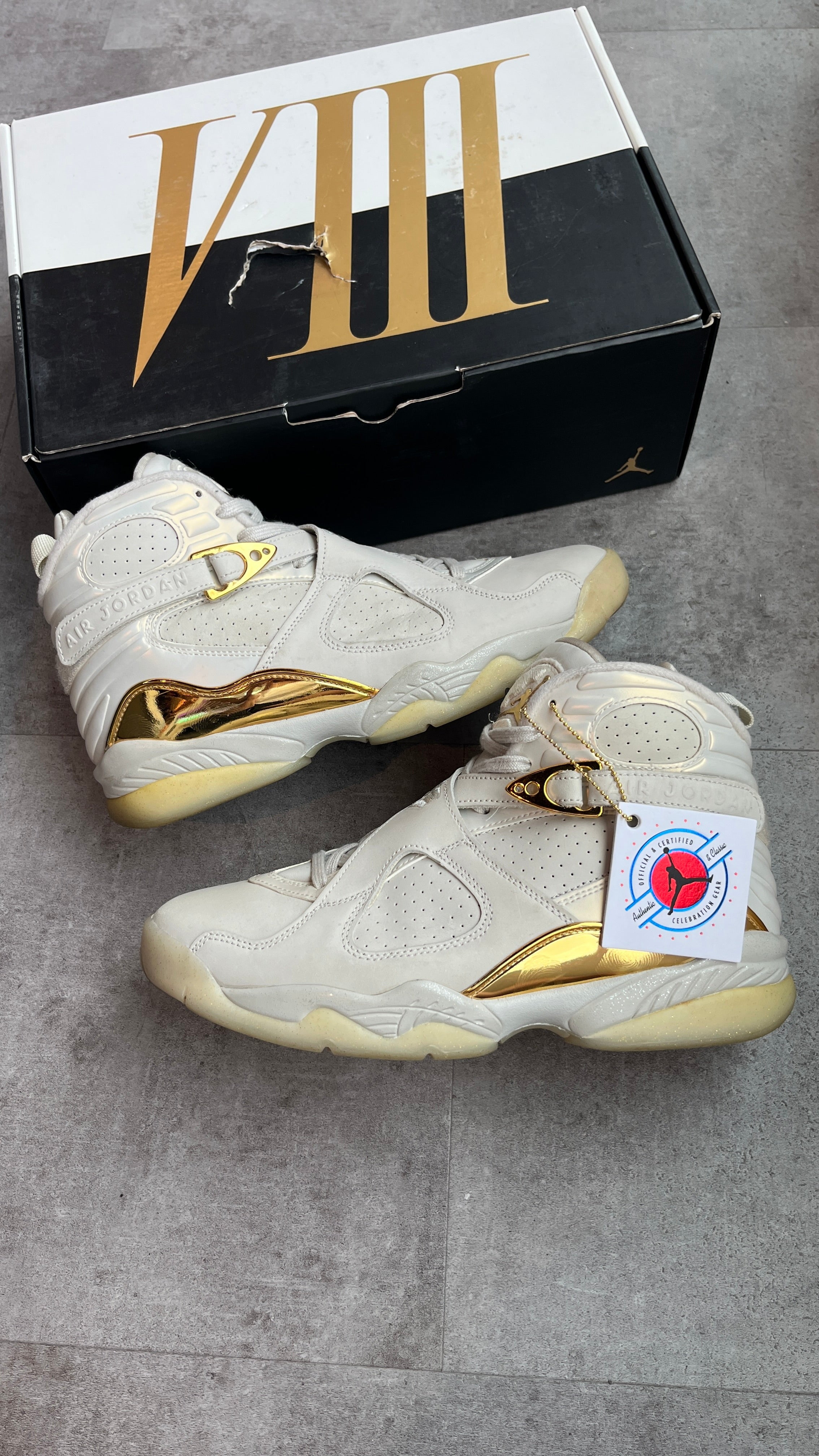 Jordan 8 Retro C&C Champagne (Preowned Size 9)