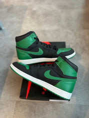 Jordan 1 Retro High Pine Green 2.0 (Preowned Size 11)