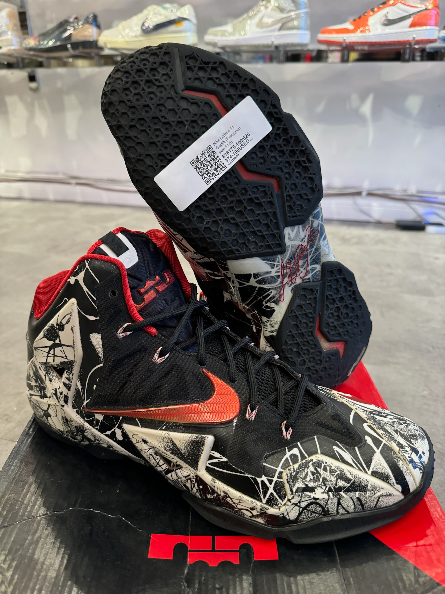 Nike LeBron 11 Graffiti (Preowned size 11.5)