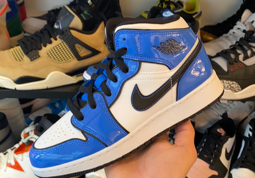 Jordan 1 Mid Signal Blue GS (Preowned)