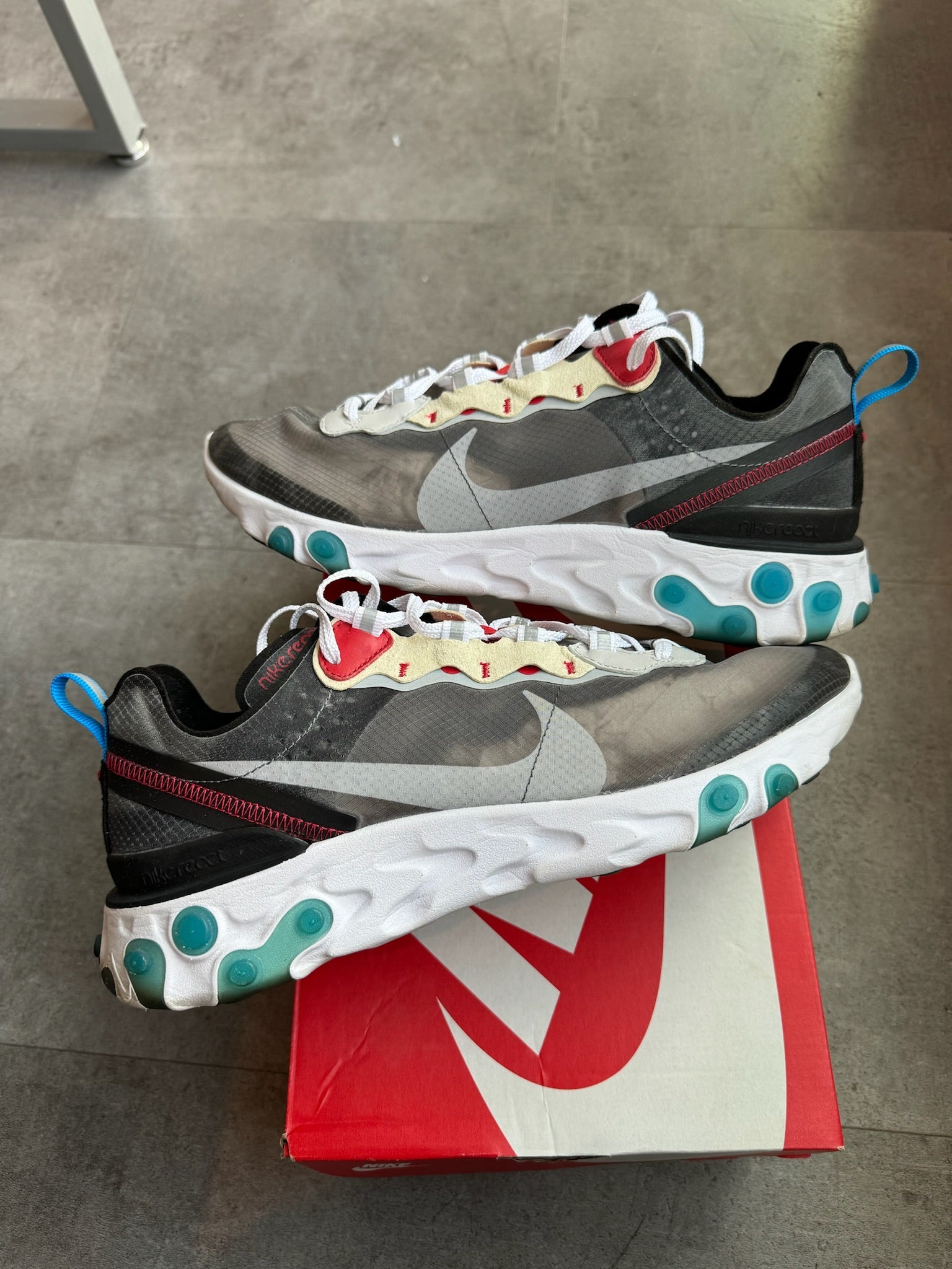 Nike React Element 87 Dark Grey Photo Blue (Preowned)