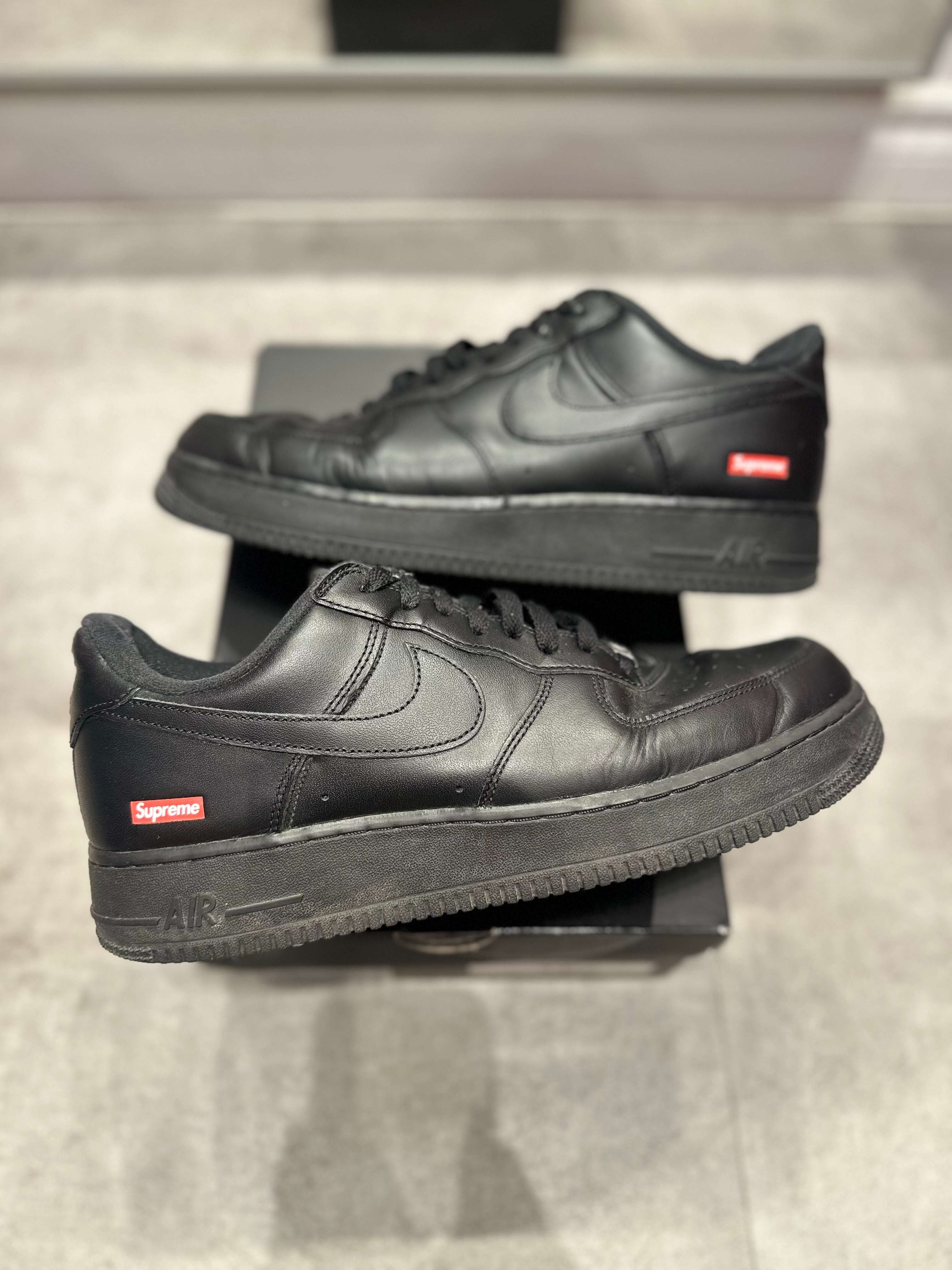 Nike Air Force 1 Low SP Supreme Black (Preowned Size 10.5)