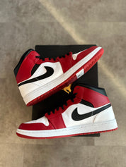 Jordan 1 Mid Chicago (2020) (Preowned)