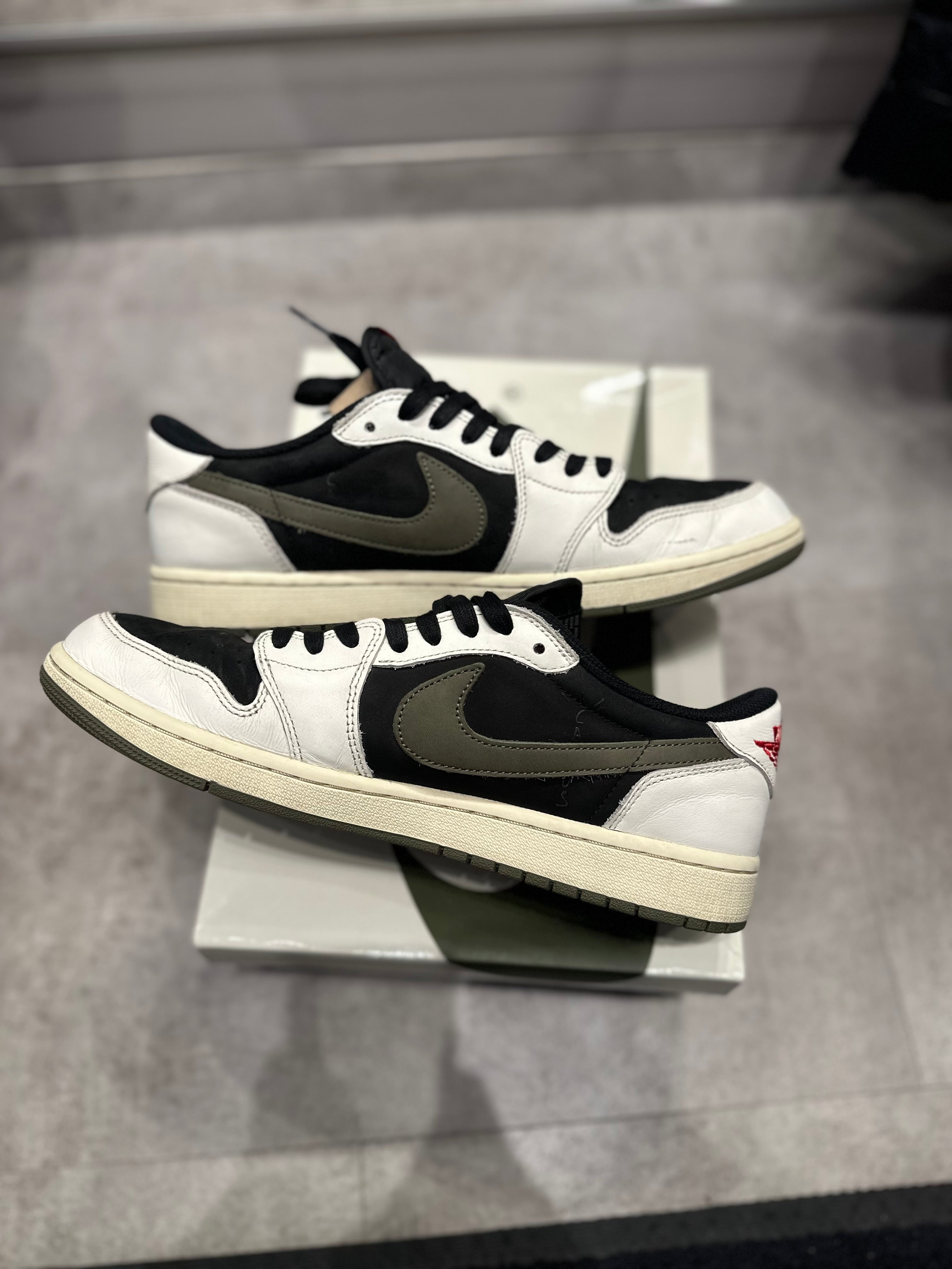 Jordan 1 Retro Low OG SP Travis Scott Olive (W) (Preowned Size 12W)