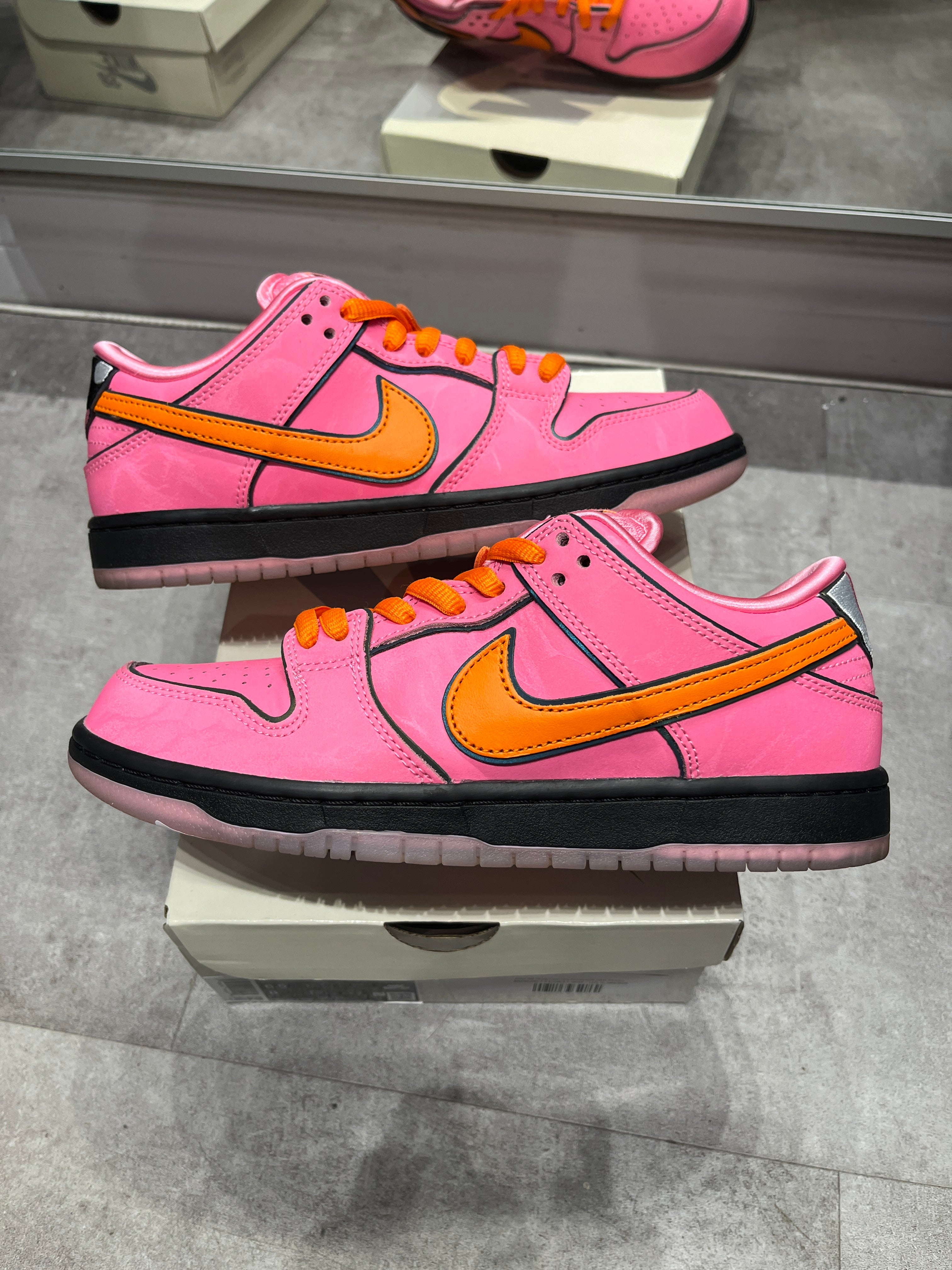 Nike SB Dunk Low The Powerpuff Girls Blossom (Preowned)