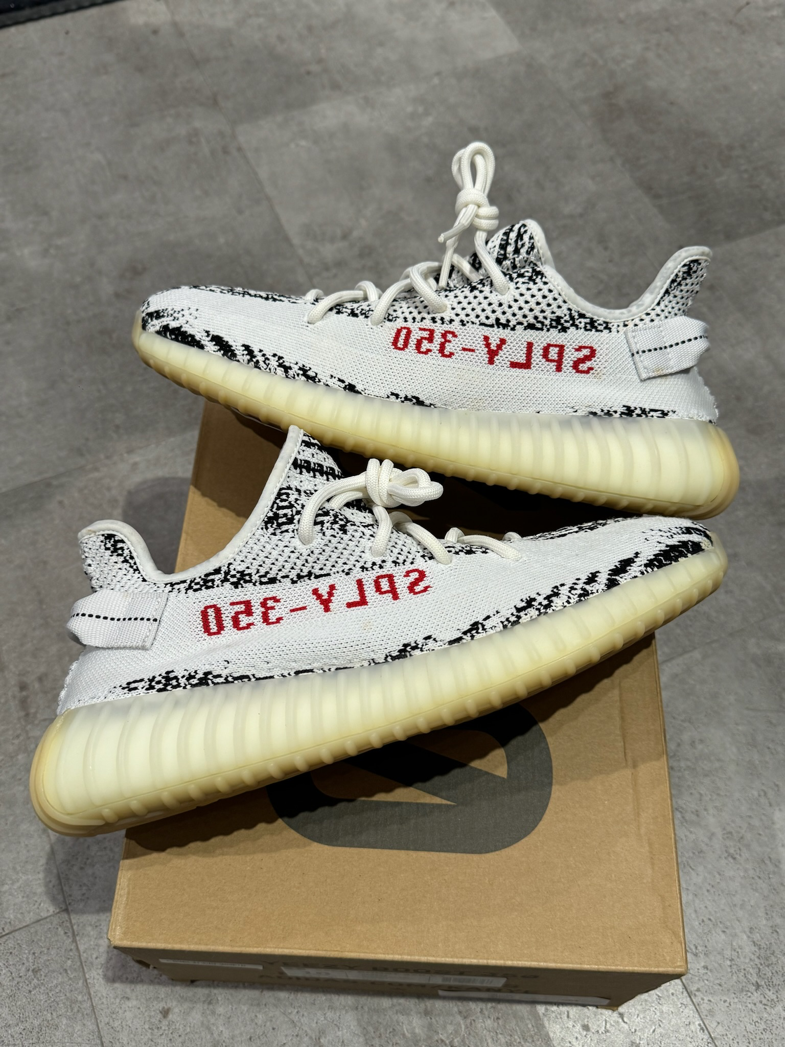 Adidas Yeezy Boost 350 V2 Zebra (Preowned Size 10)