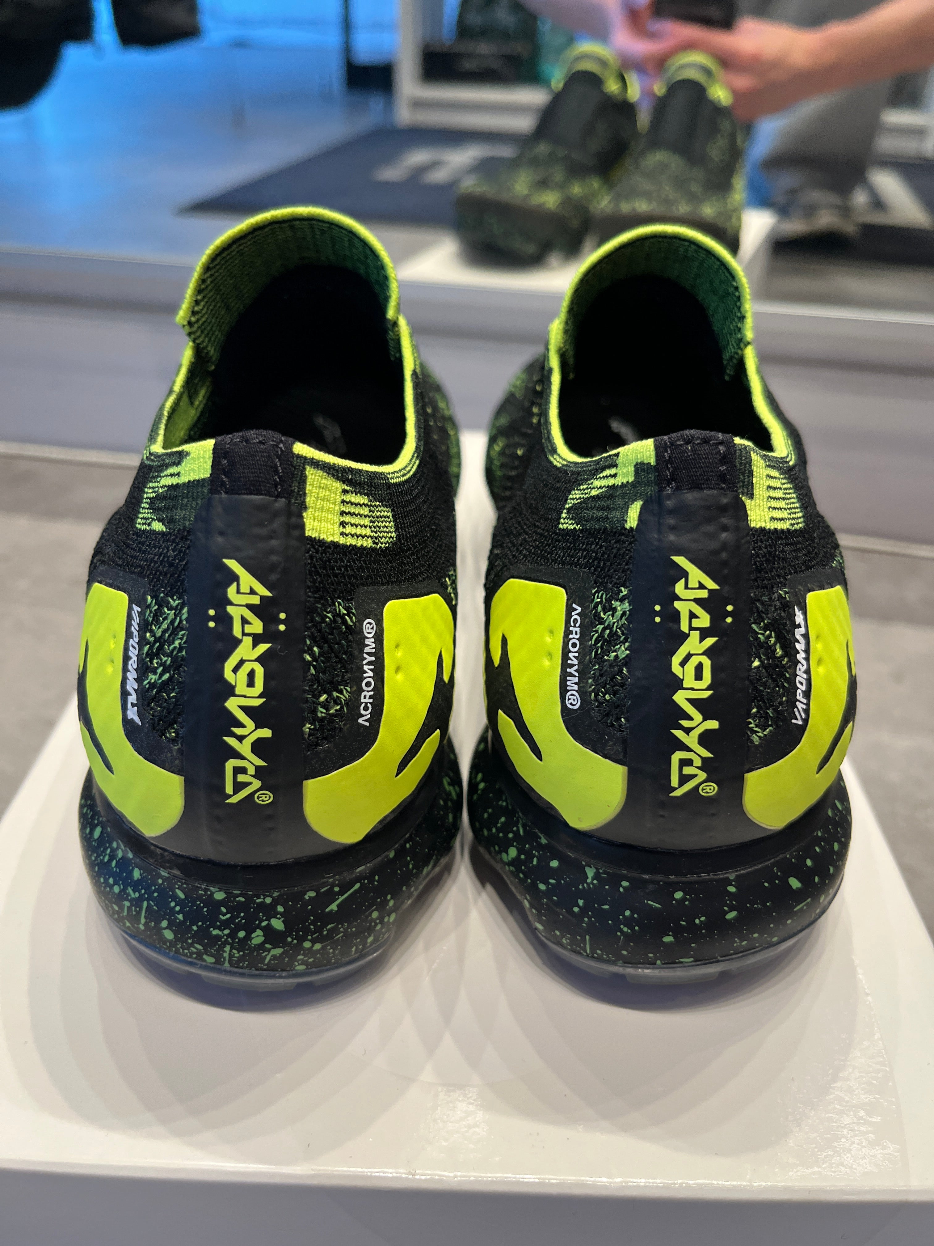 Nike Air Vapormax Moc 2 Acronym Black / Volt (Preowned)