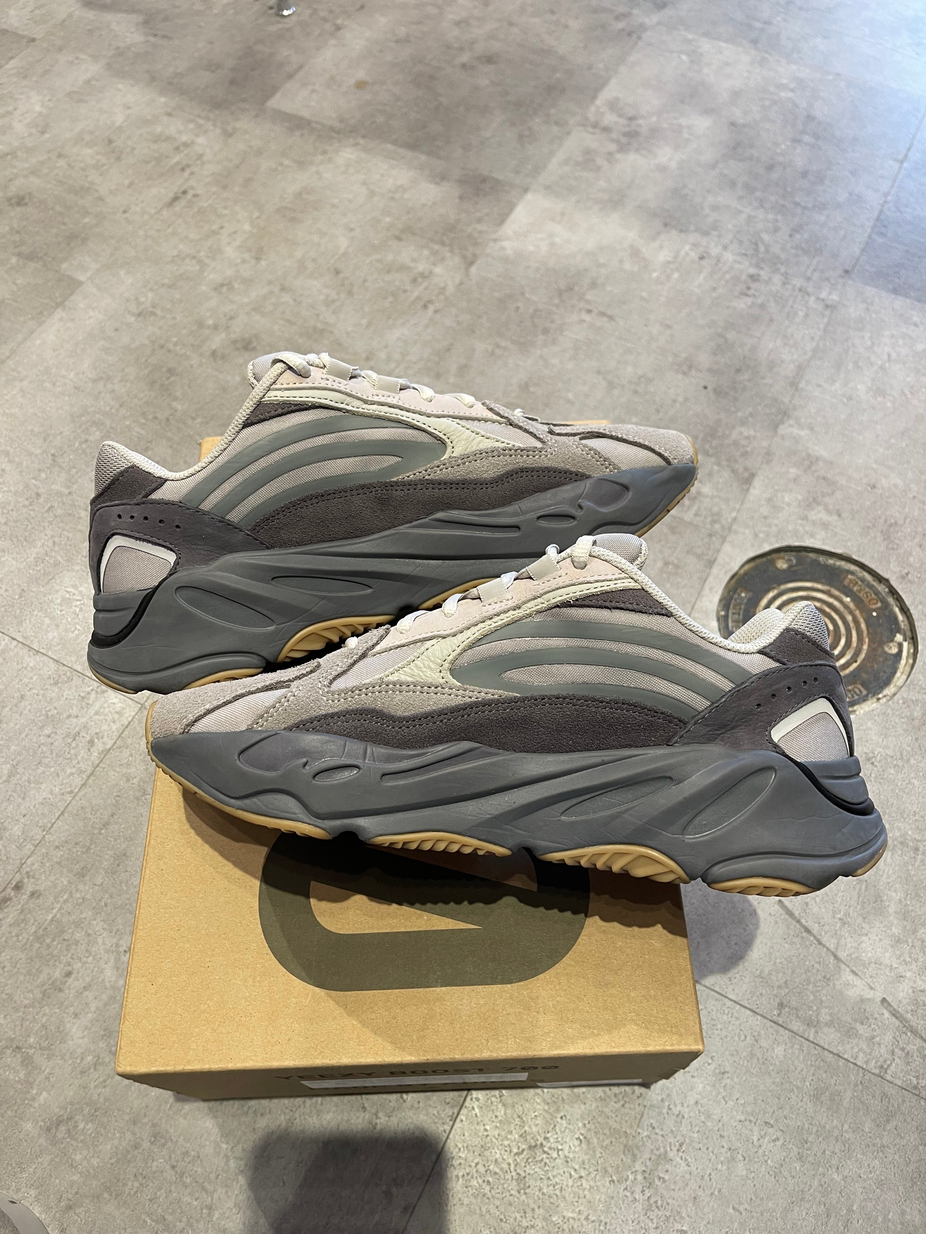 Adidas Yeezy Boost 700 V2 Tephra (Preowned)