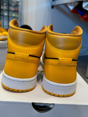 Jordan 1 Mid Chutney Taxi (W) (Preowned)