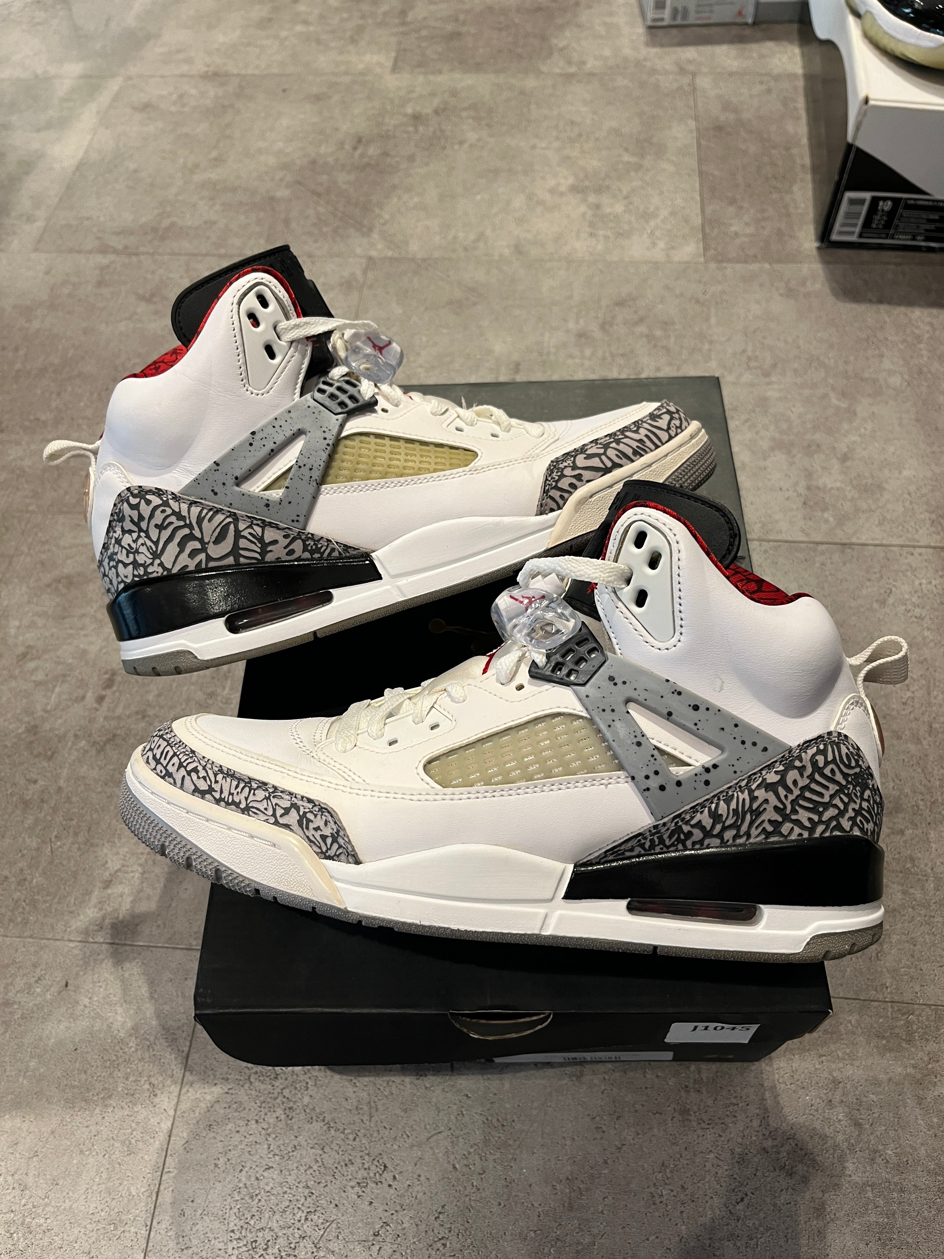 Jordan Spizike White Cement (2017) (Preowned)