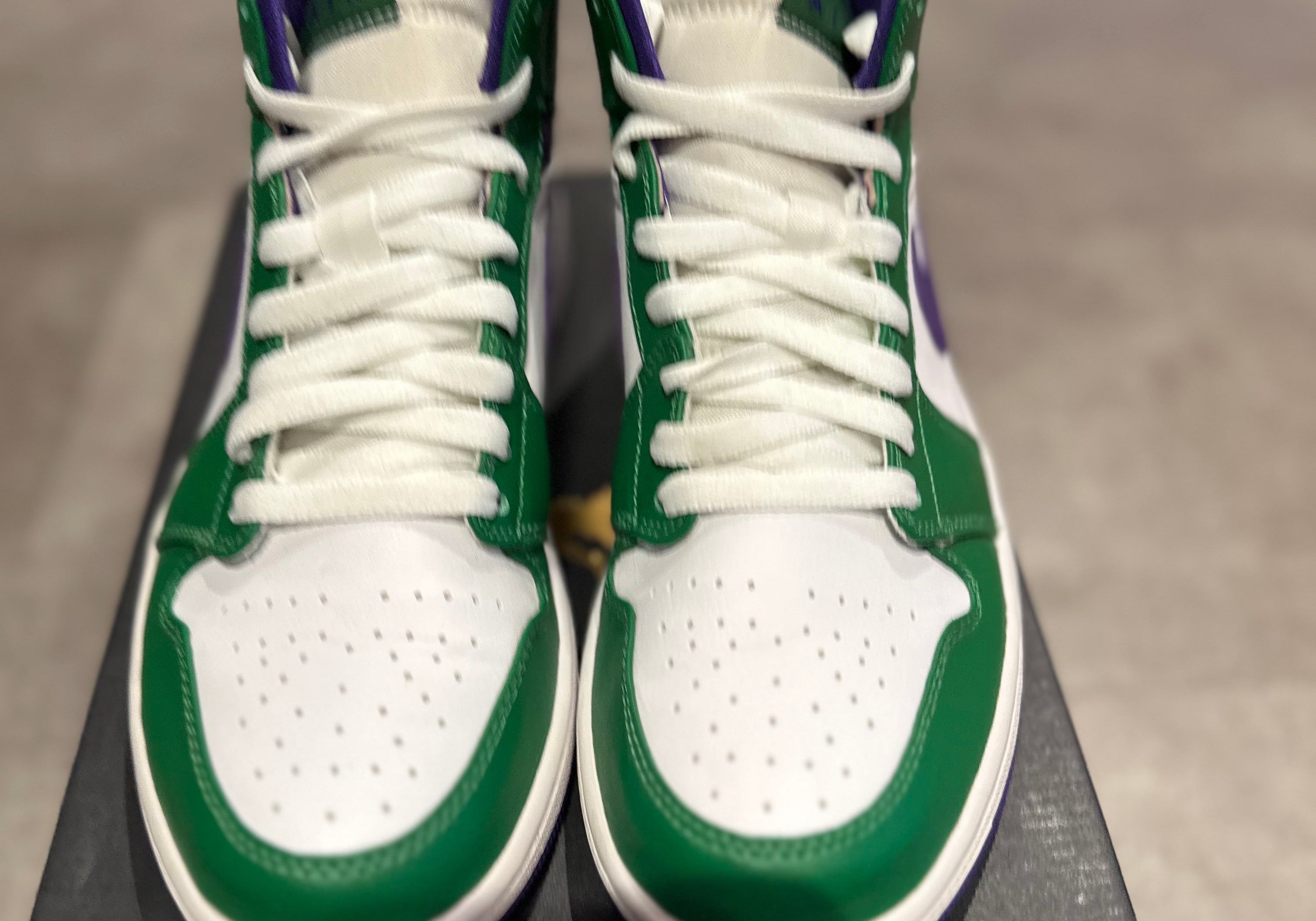 Jordan 1 Mid Incredible Hulk (Preowned)