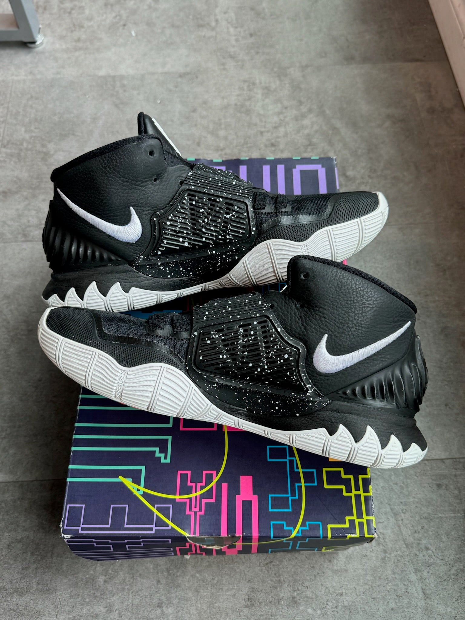 Nike Kyrie 6 Jet Black White (Preowned)